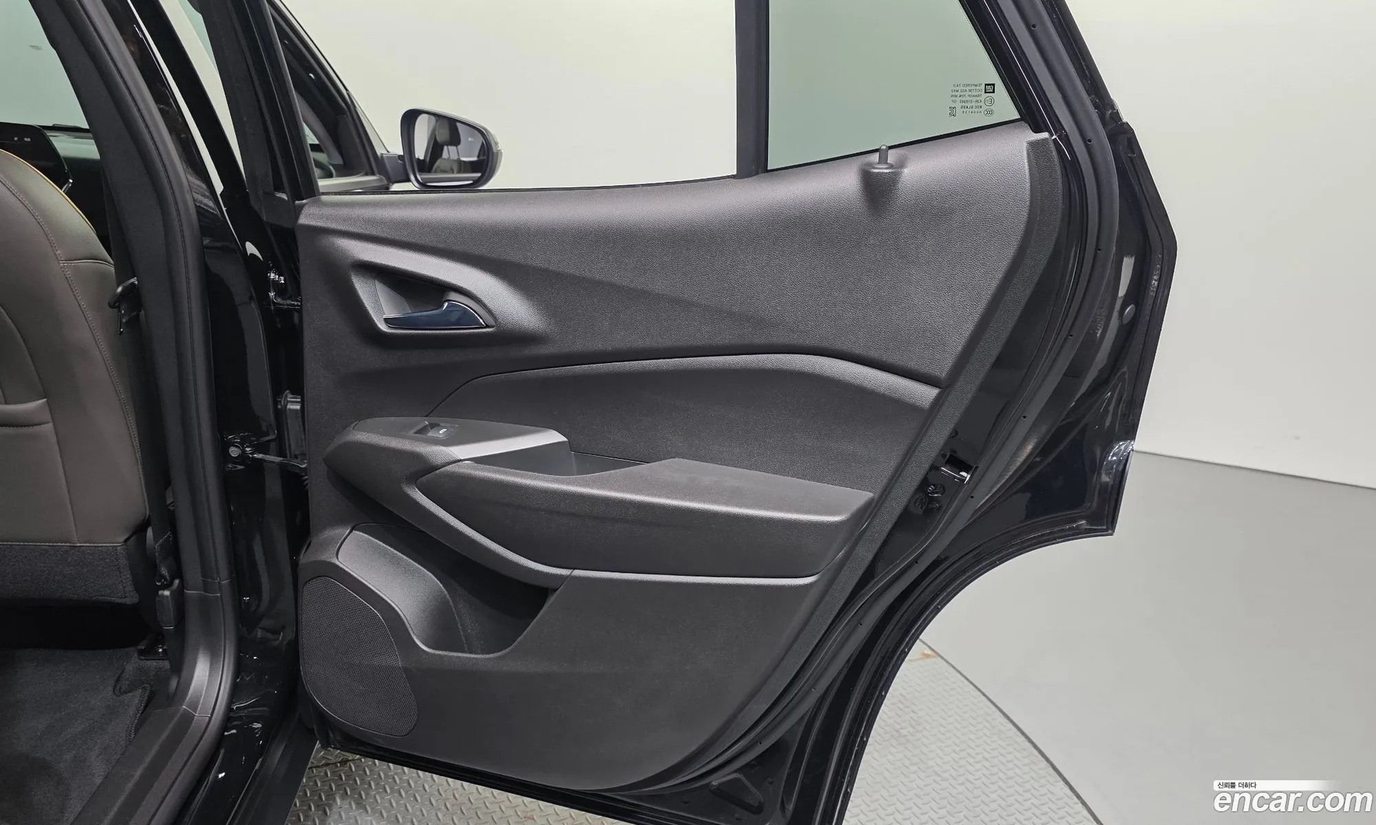 Chevrolet (GM Daewoo) Trax Crossover 2023 — 4