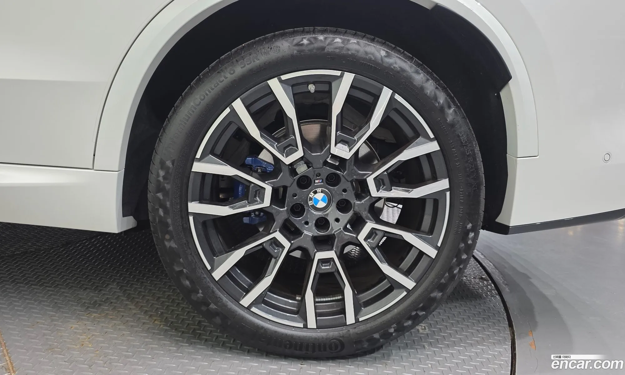 BMW X5 2025 WBA21EU0XT9157089 — 28