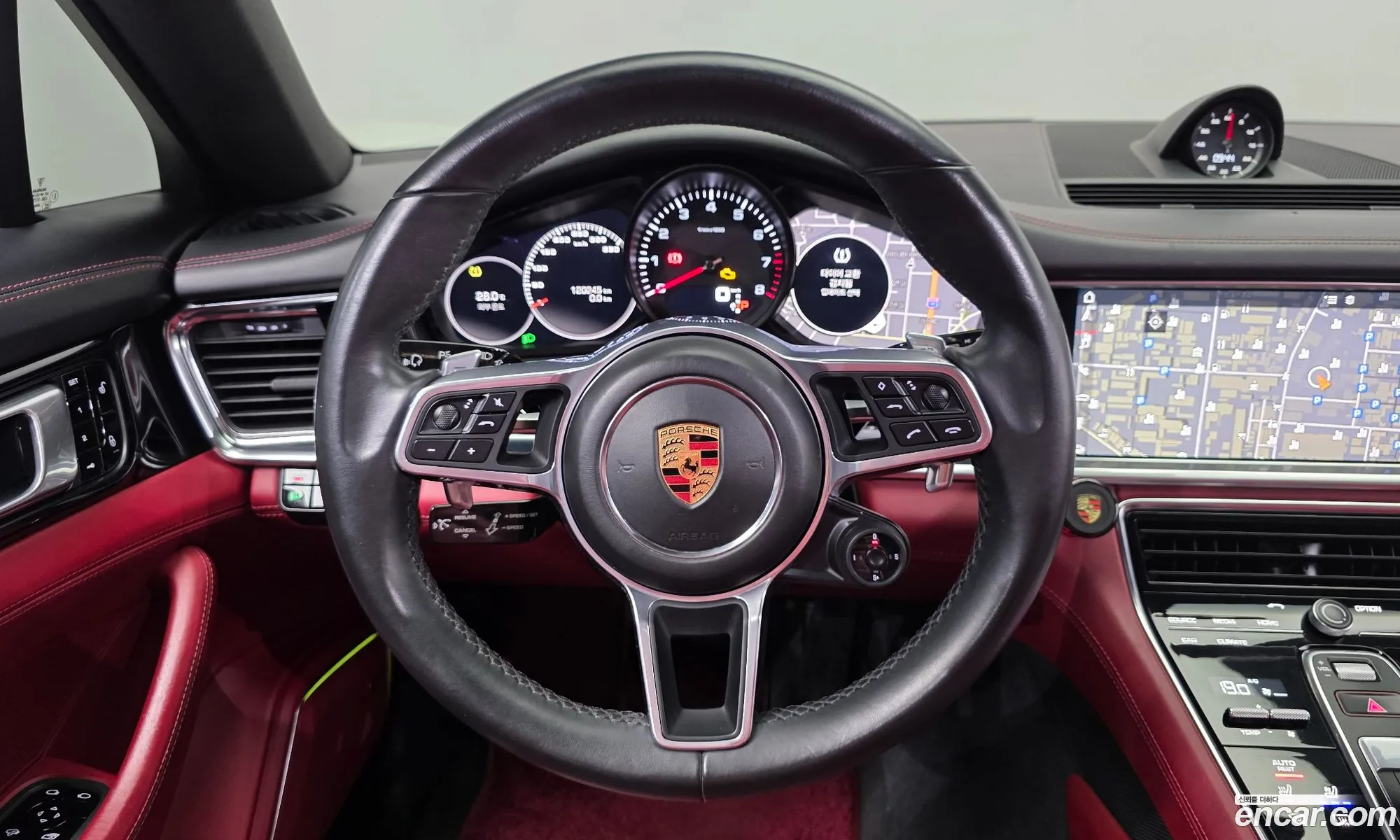 Porsche Panamera 2018 — 12
