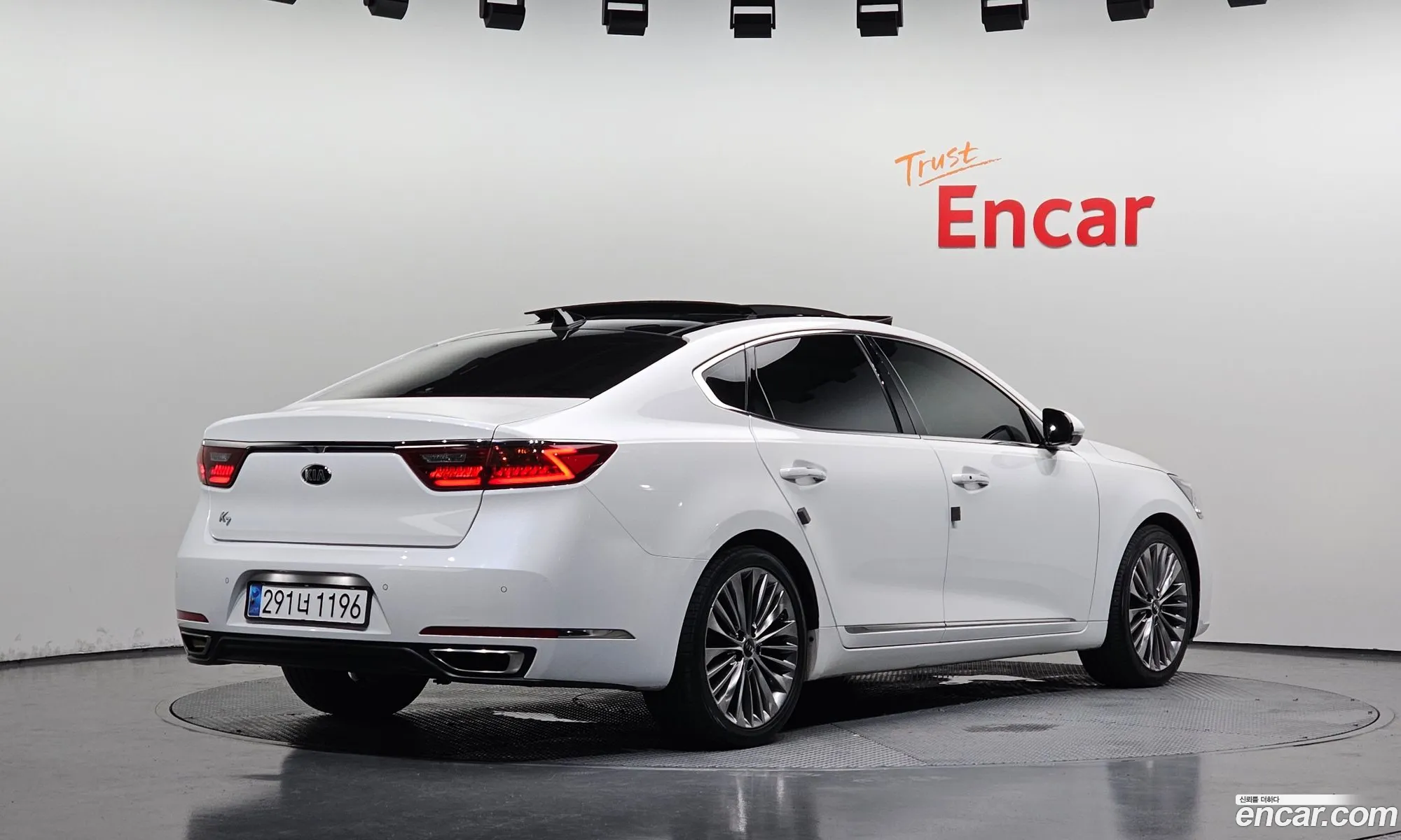 Kia K7 2018 KNALB415BJA140205 — 8