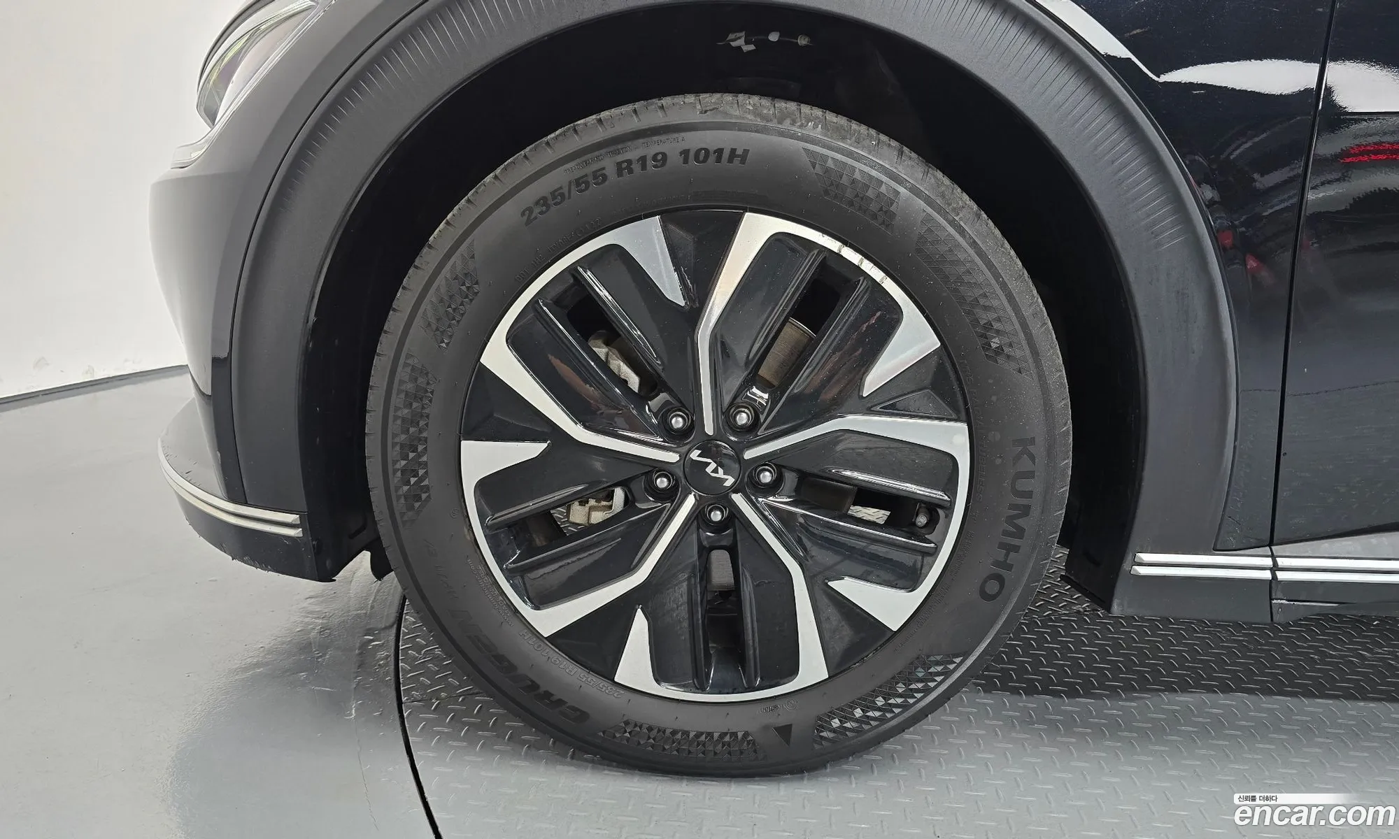 Kia EV6 2022 KNAC281AFPA105265 — 3