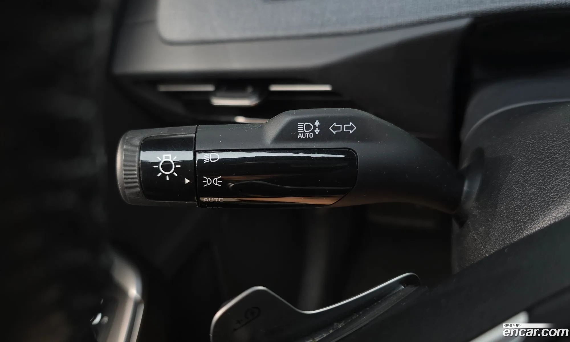 Kia EV6 2022 KNAC281AFPA105265 — 10