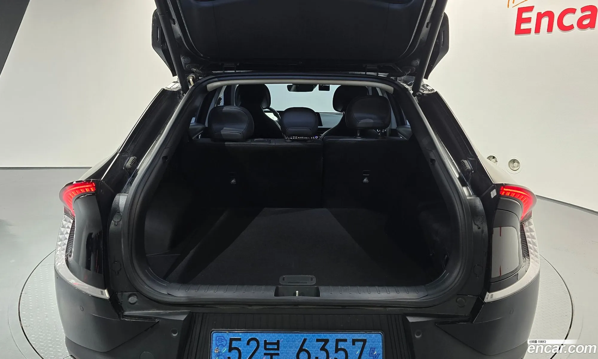 Kia EV6 2022 KNAC281AFPA105265 — 2