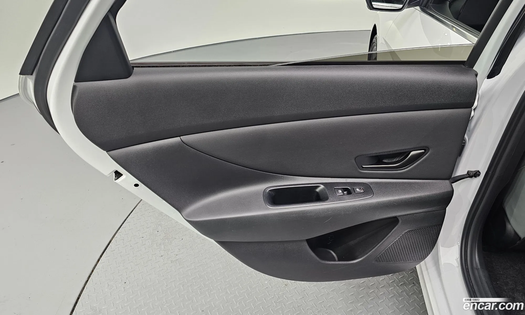 Hyundai Elantra 2024 — 31