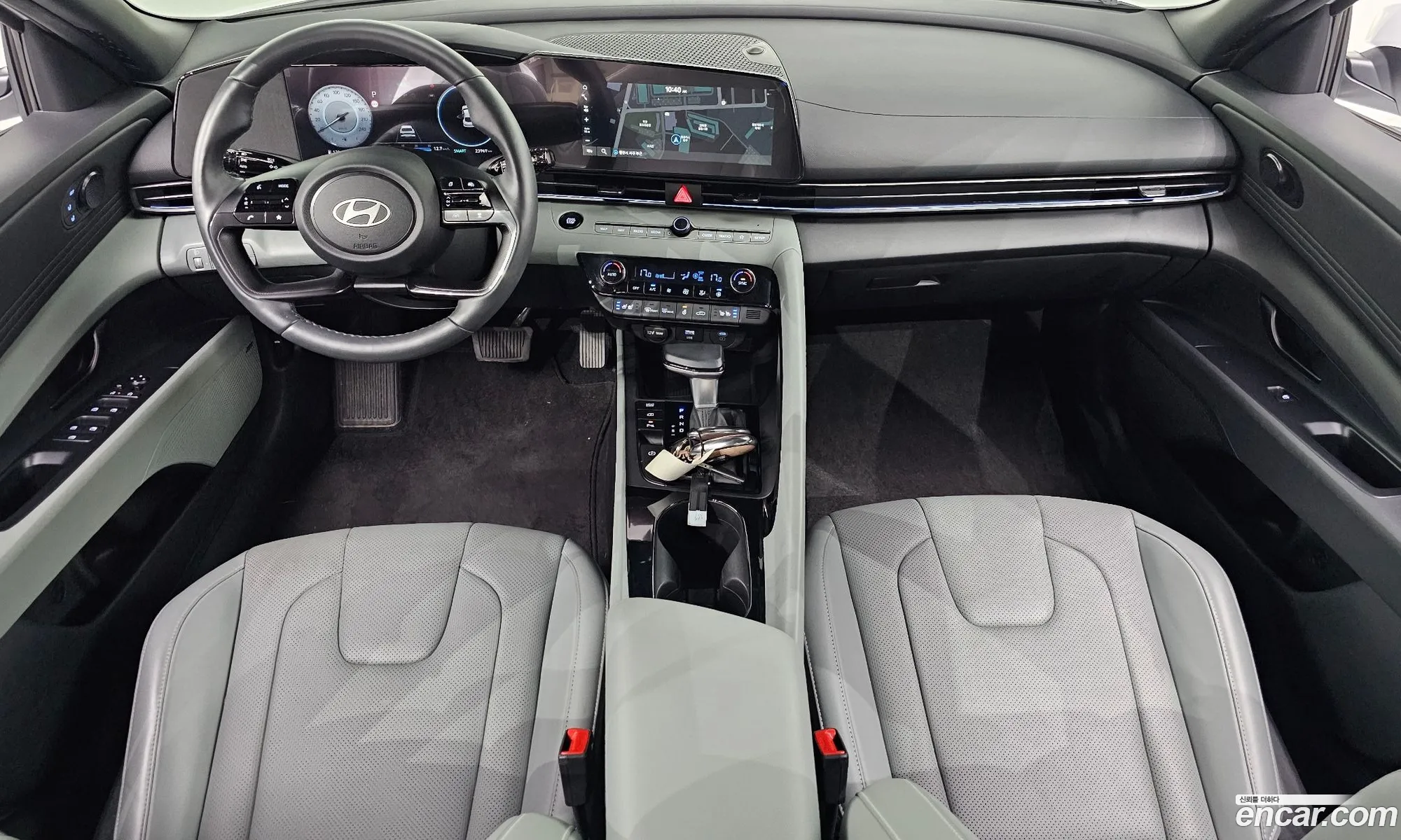 Hyundai Elantra 2024 — 28
