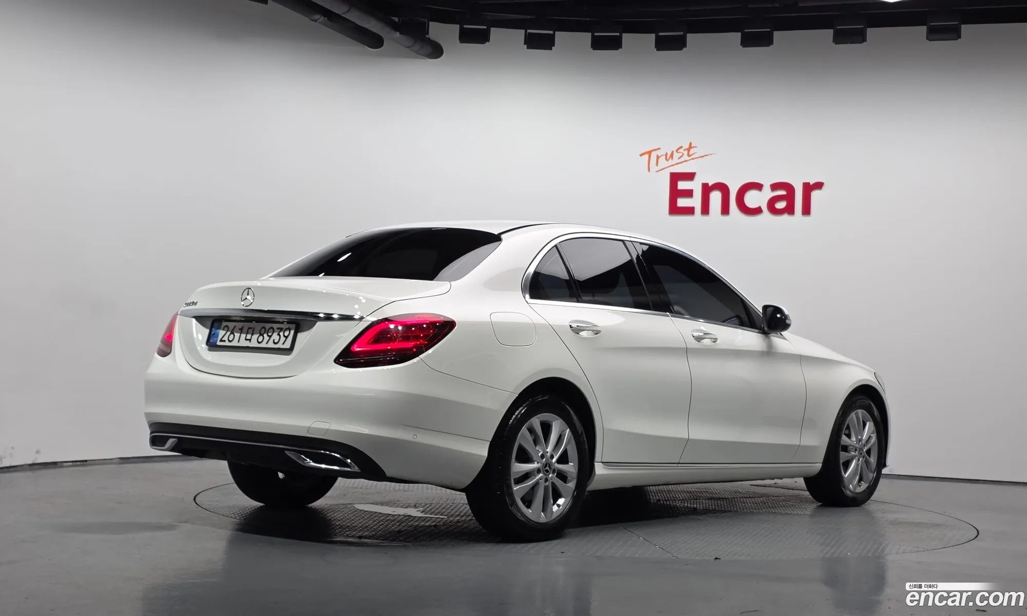 Mercedes-Benz C-Class W205 2019 — 16