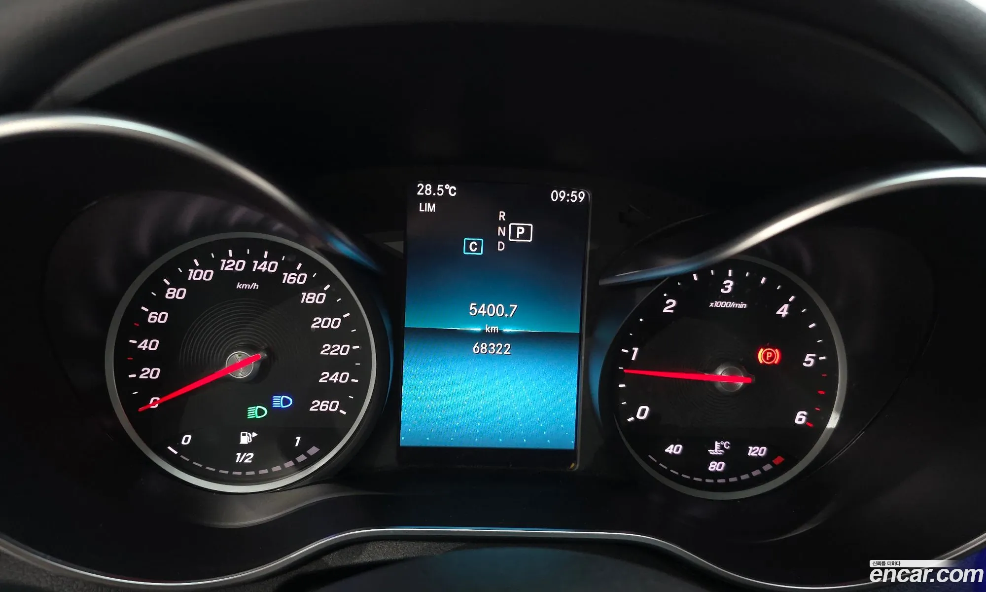 Mercedes-Benz C-Class W205 2019 — 14