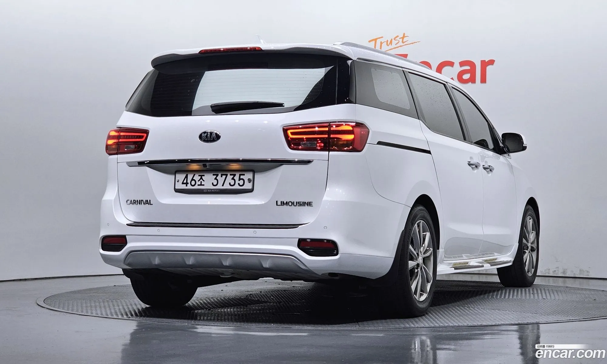 Kia Carnival 2018 — 2