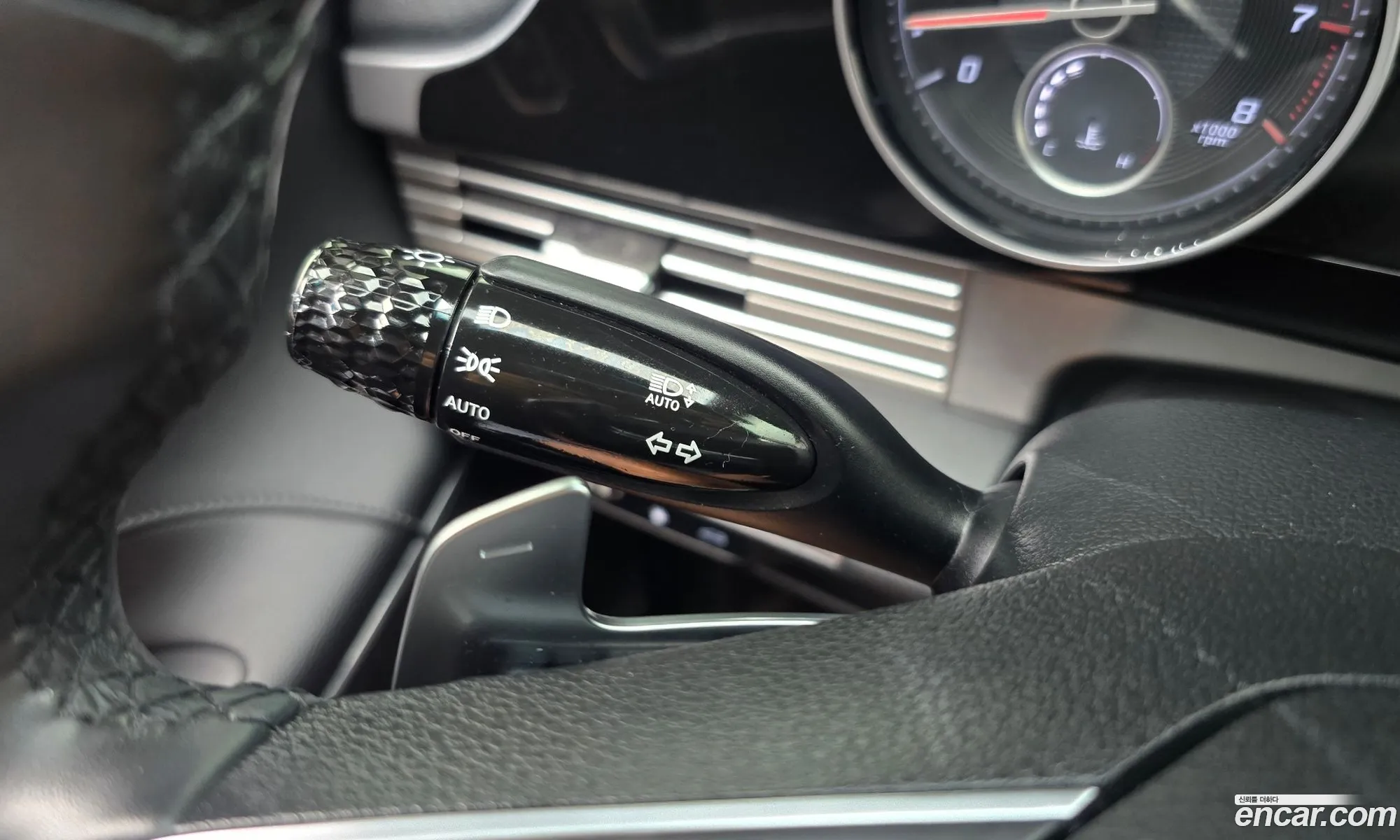 Hyundai Grandeur IG 2019 KMHF241DBLA304484 — 15