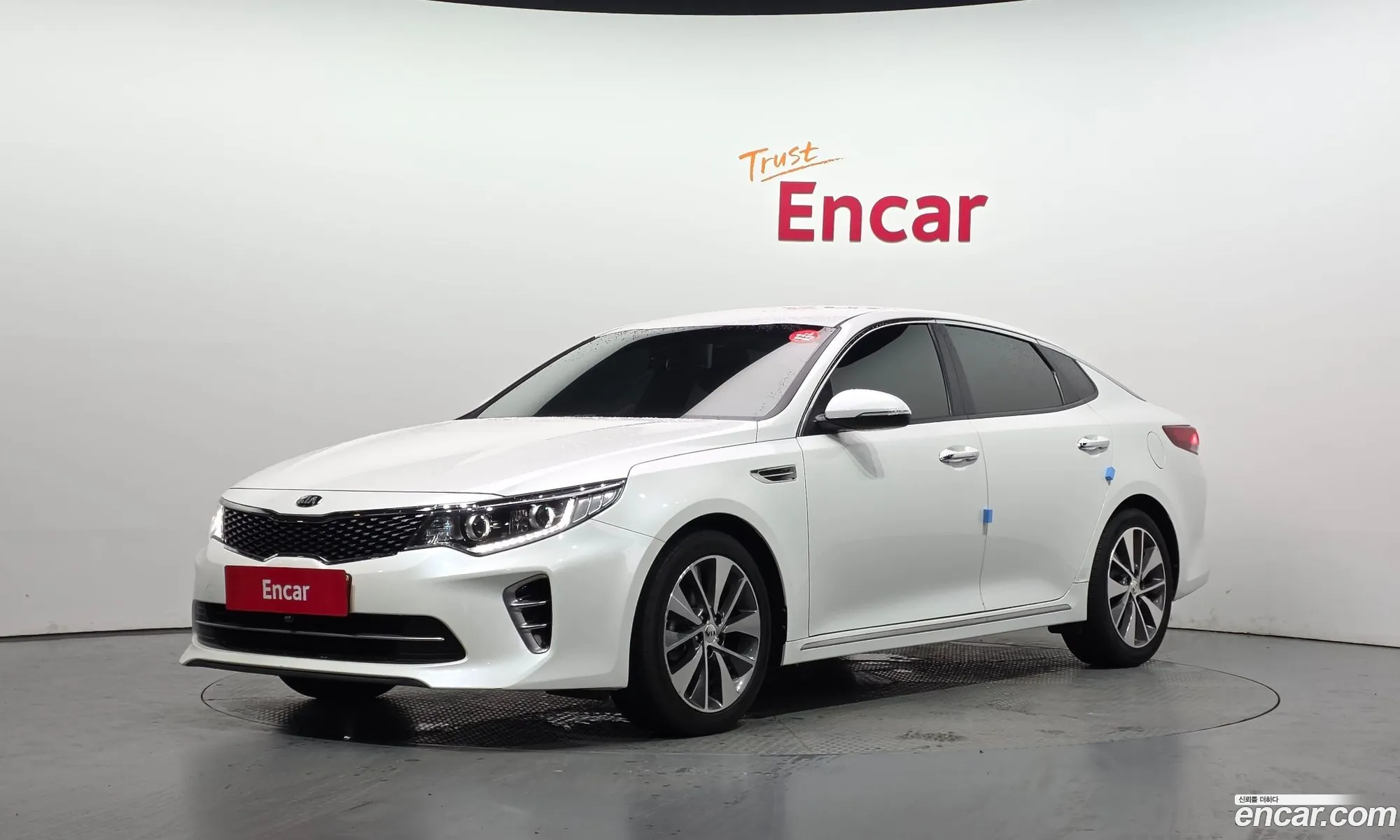 Kia K5 2016 KNAGX411BGA085876 — 8