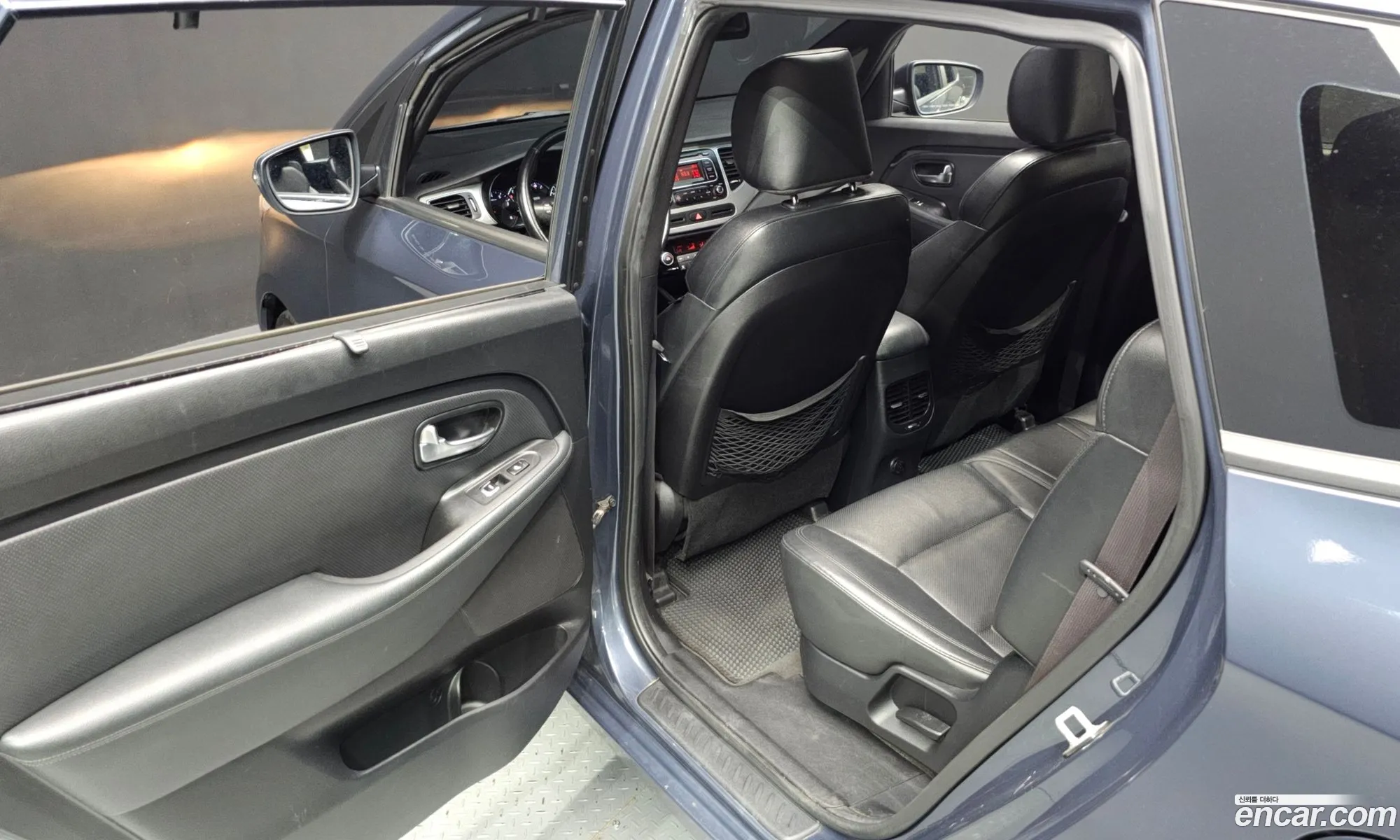 Kia Carens 2013 — 19