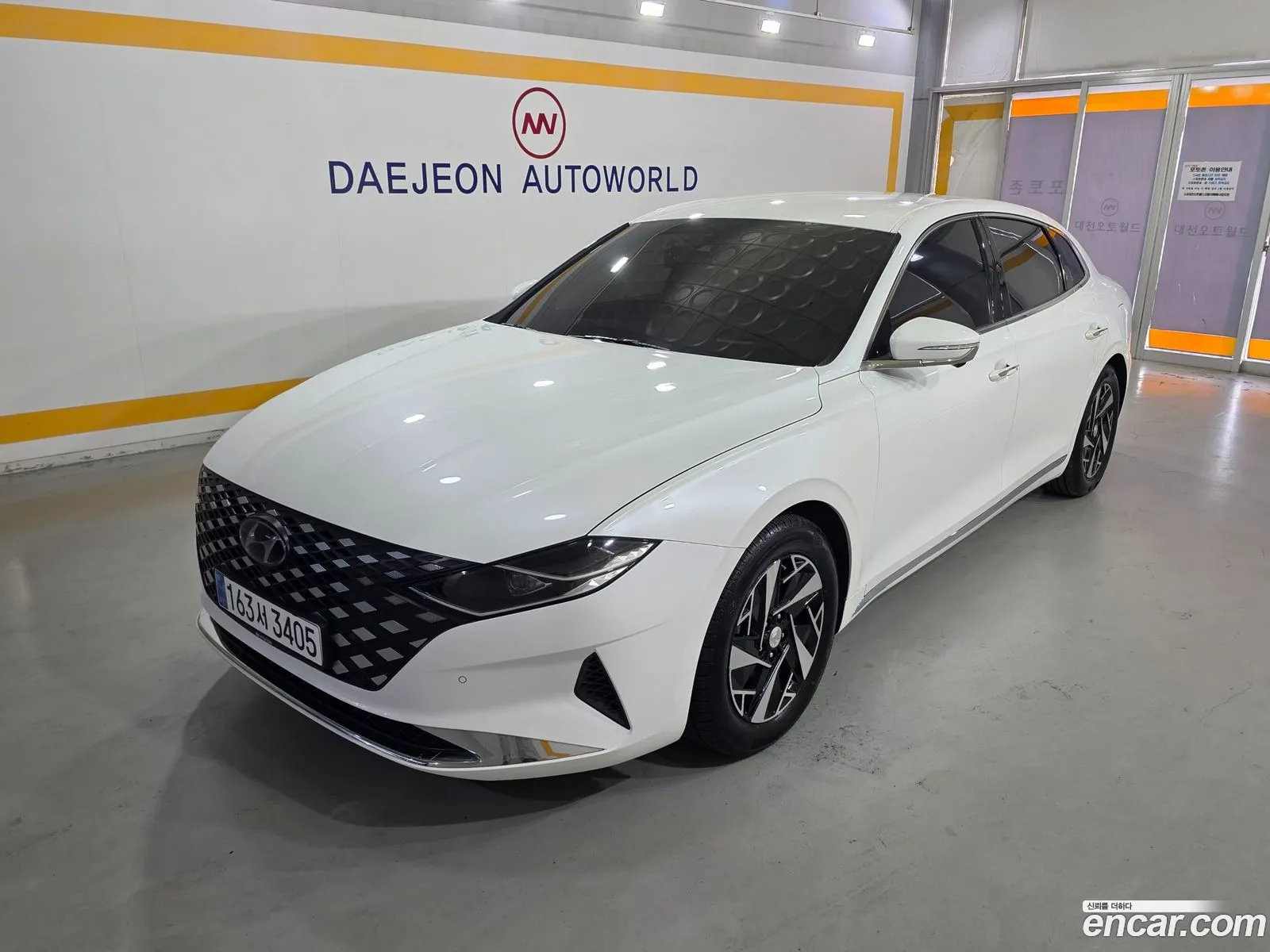 Hyundai Grandeur IG Hybrid 2020 — 16