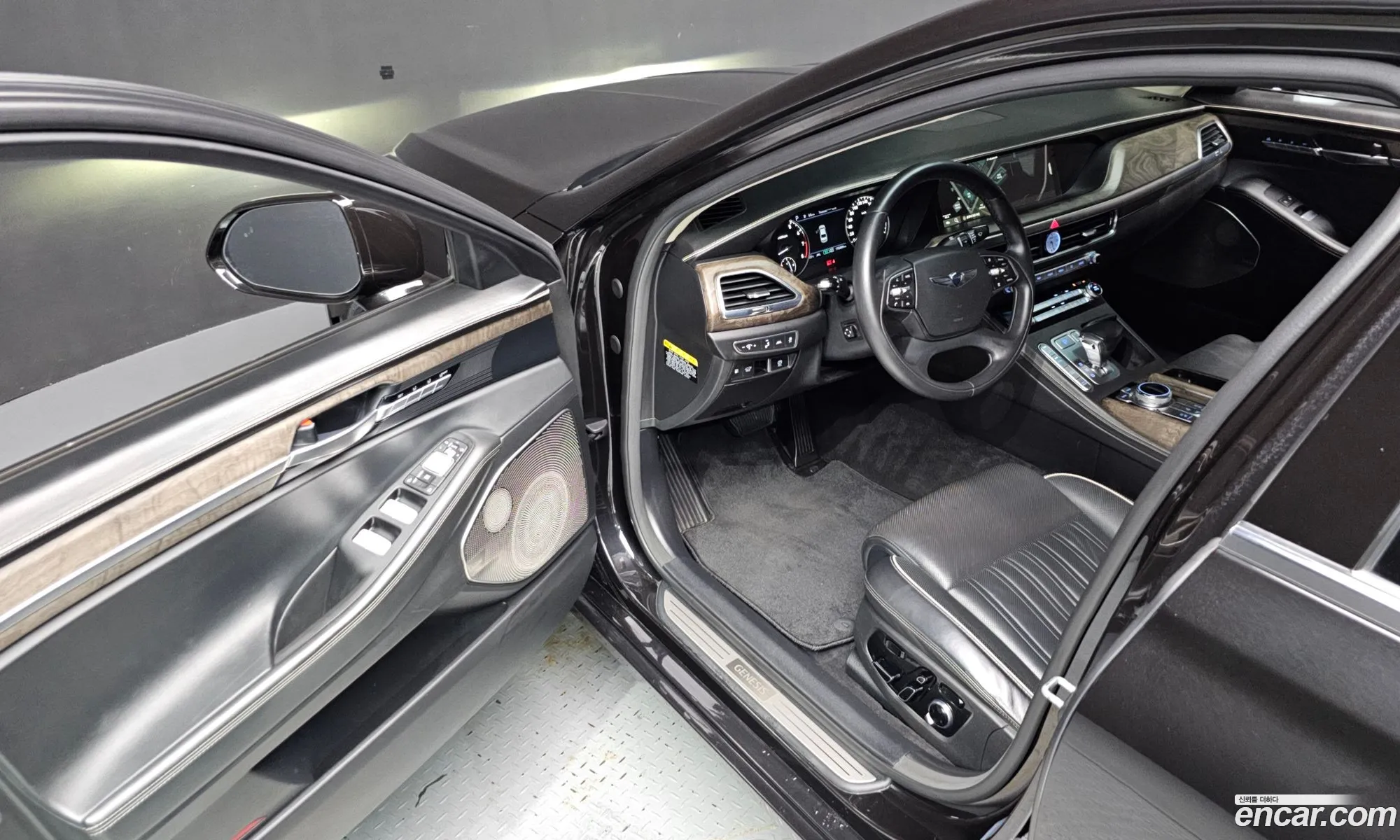 Genesis G90 2019 KMHG541HDKU069002 — 8