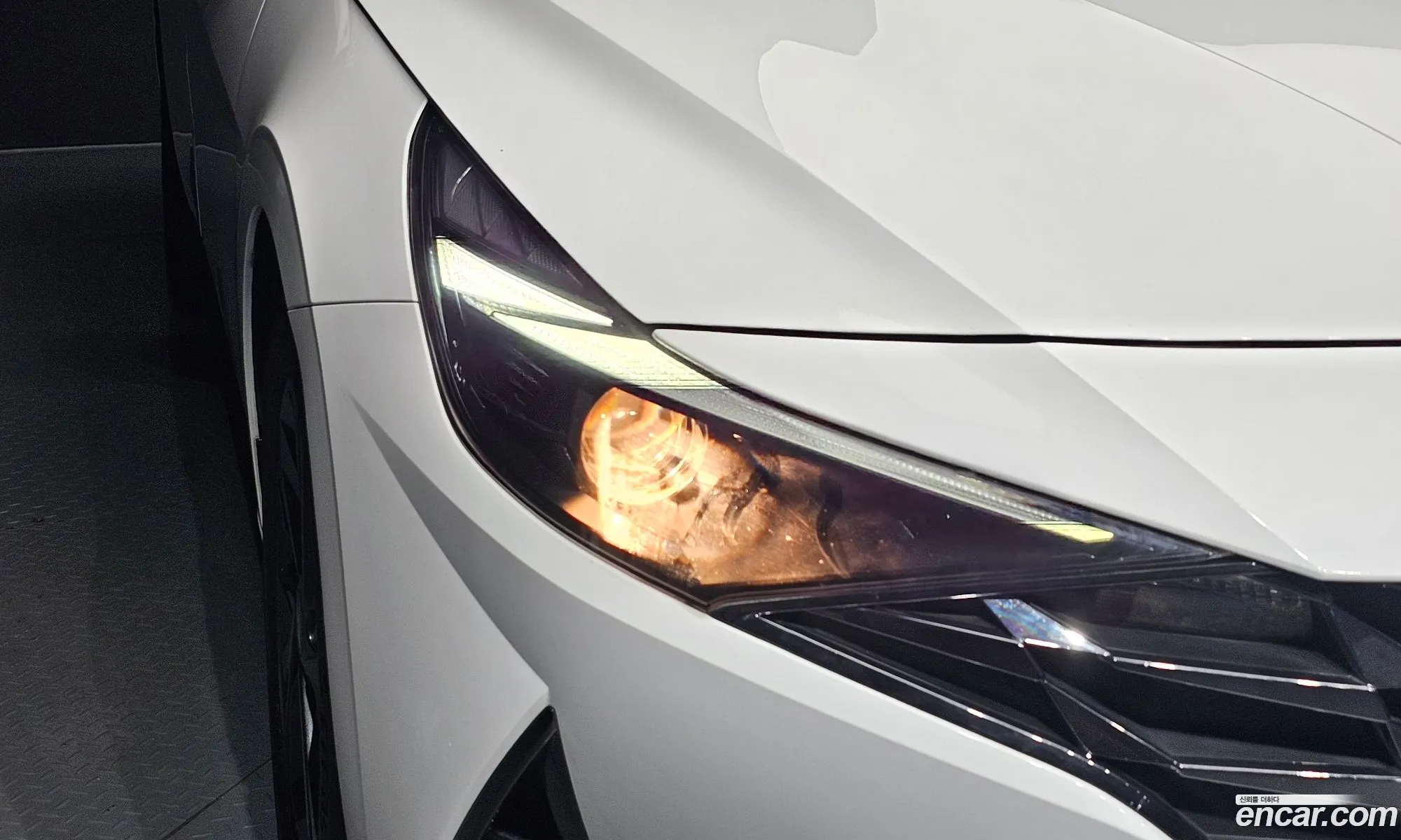 Hyundai Elantra Hybrid 2023 — 7