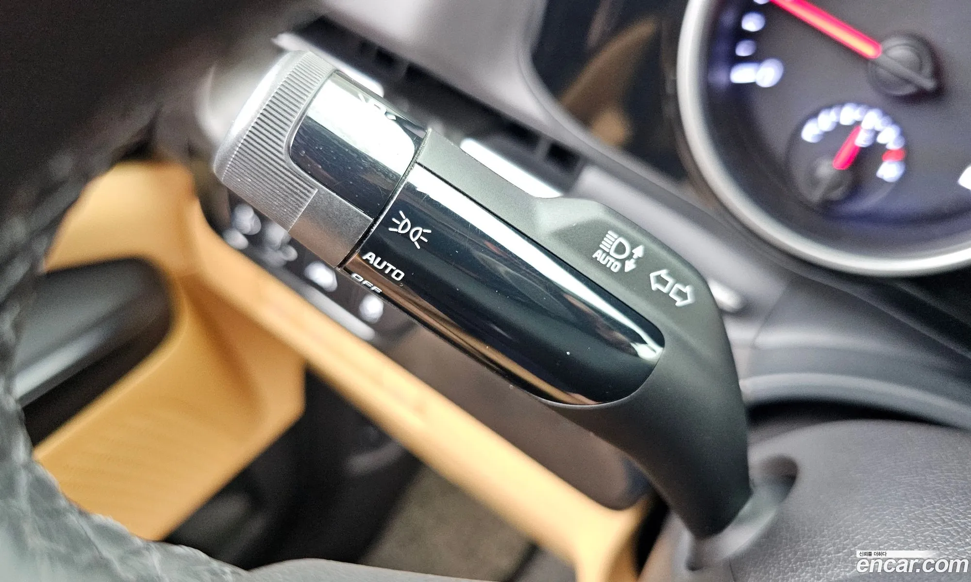 Kia Carnival 2023 — 12