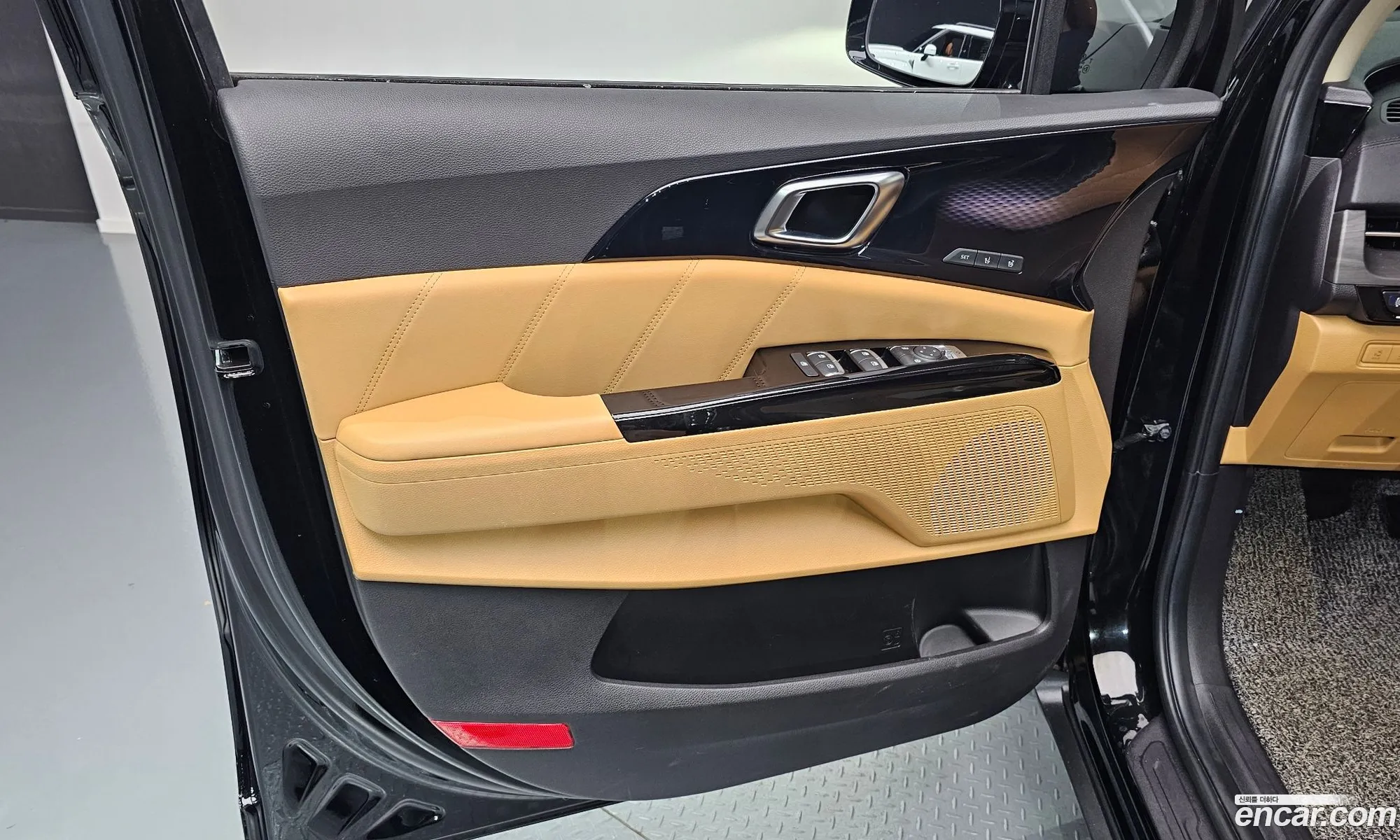 Kia Carnival 2021 KNANE81BBMS073021 — 29