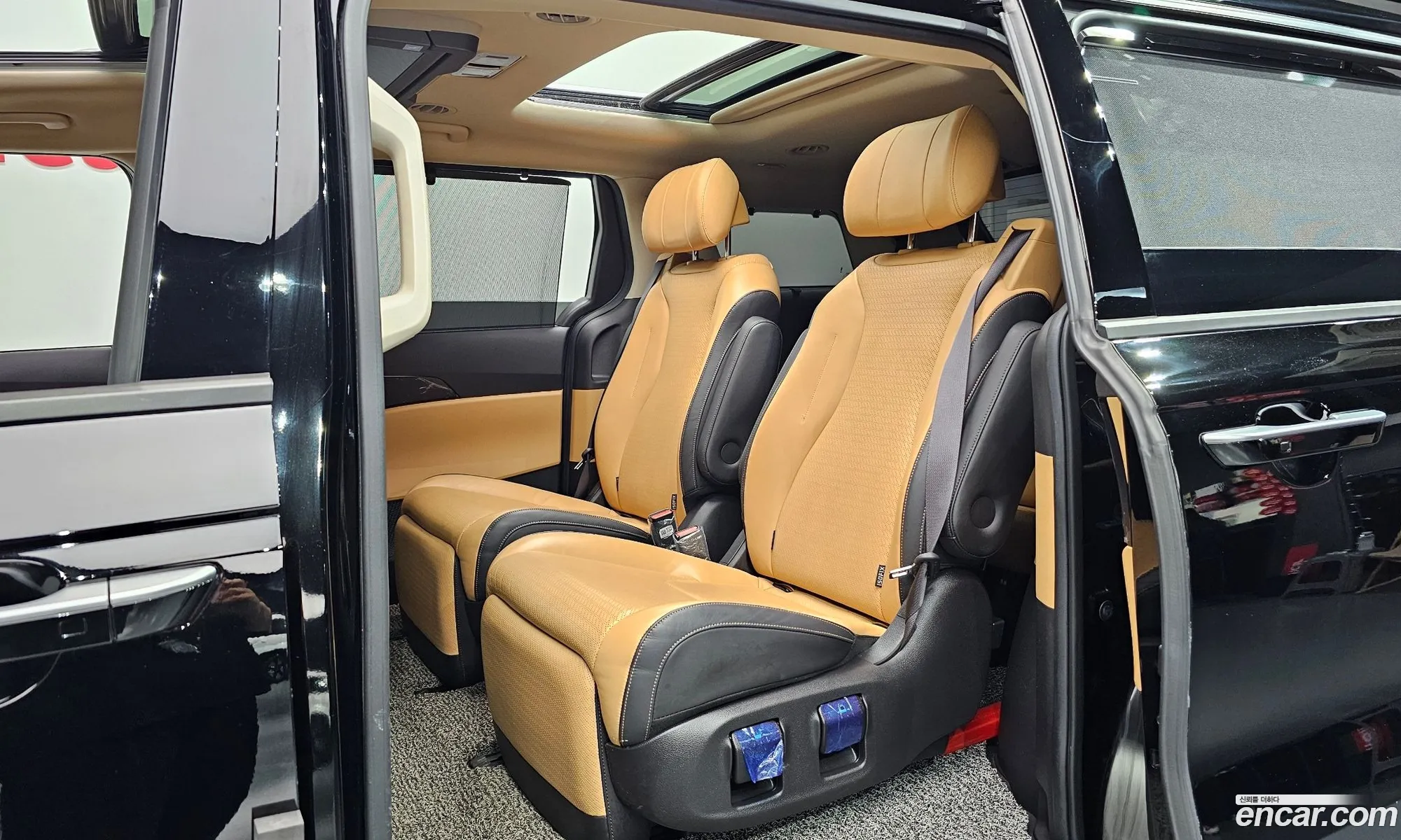 Kia Carnival 2021 KNANE81BBMS073021 — 9