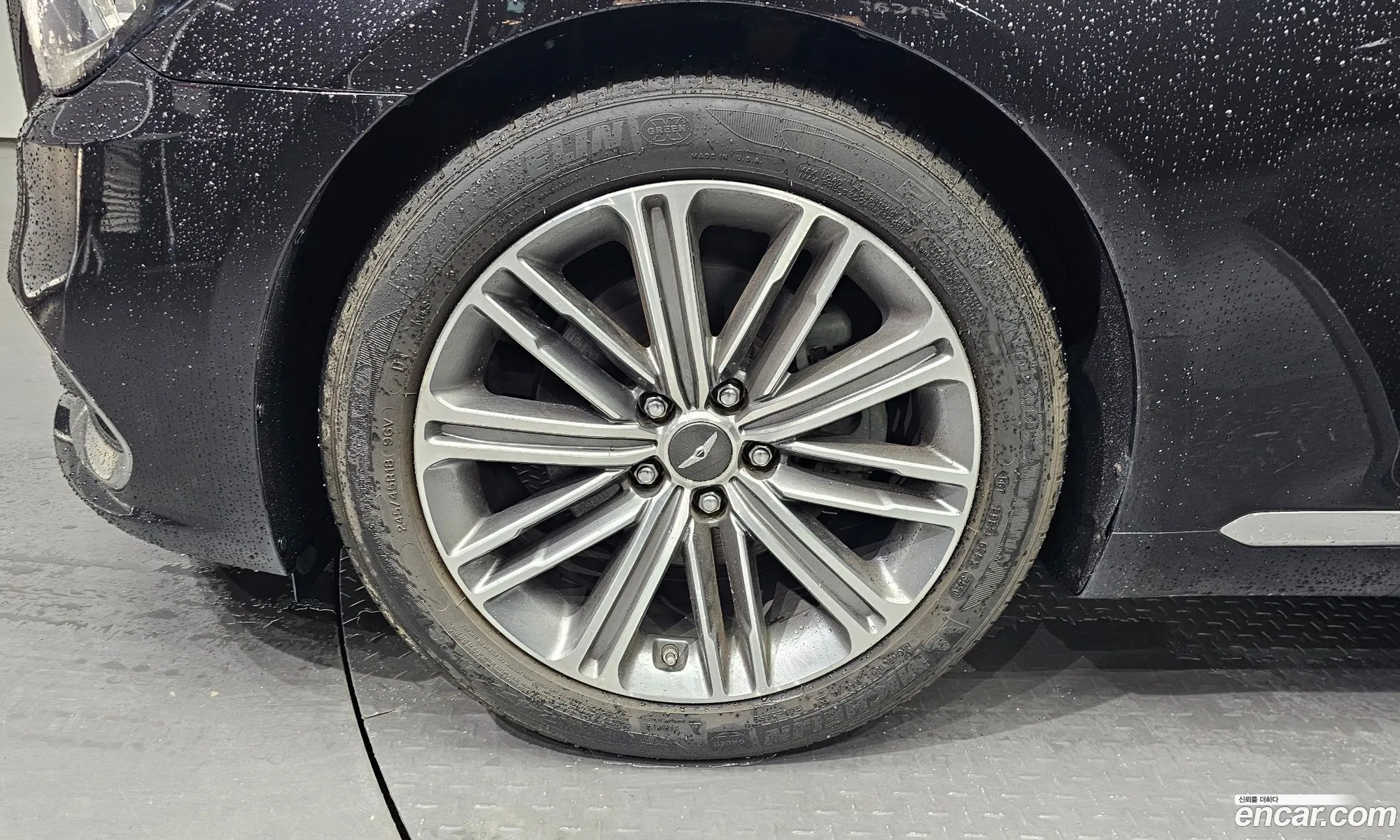 Genesis G80 2018 KMHGL41DBJU297397 — 25