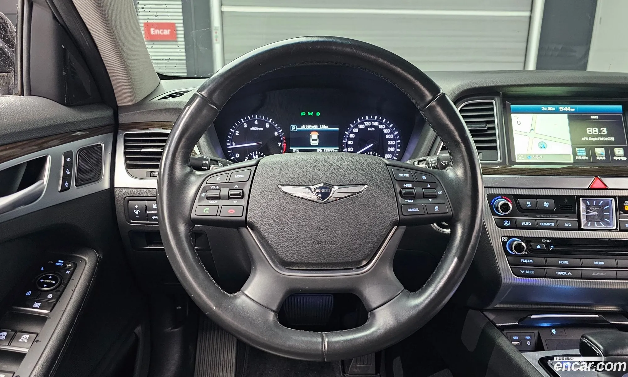 Genesis G80 2018 KMHGL41DBJU297397 — 8