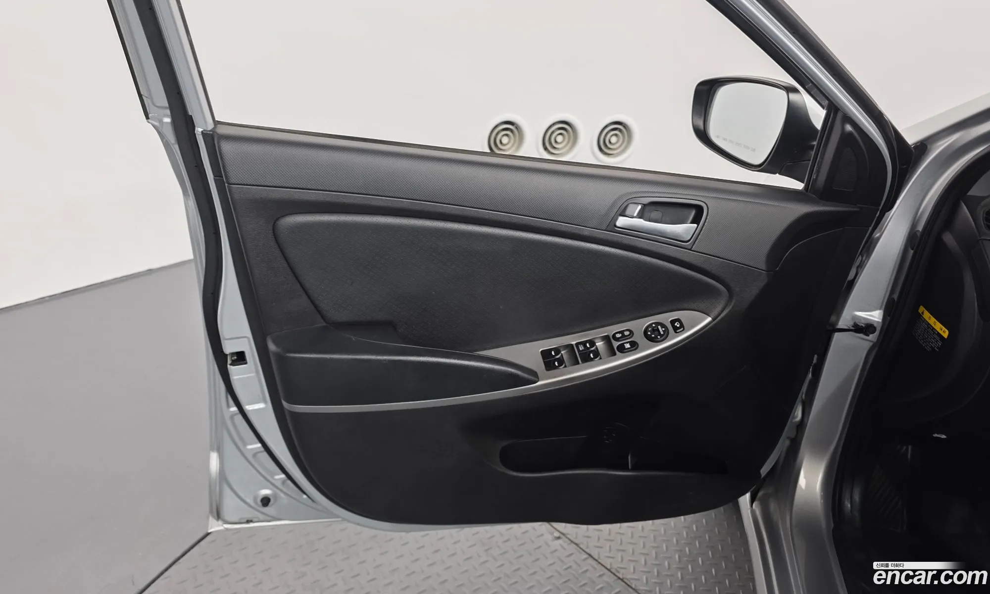 Hyundai Accent 2016 KMHCT41BEHU220778 — 4