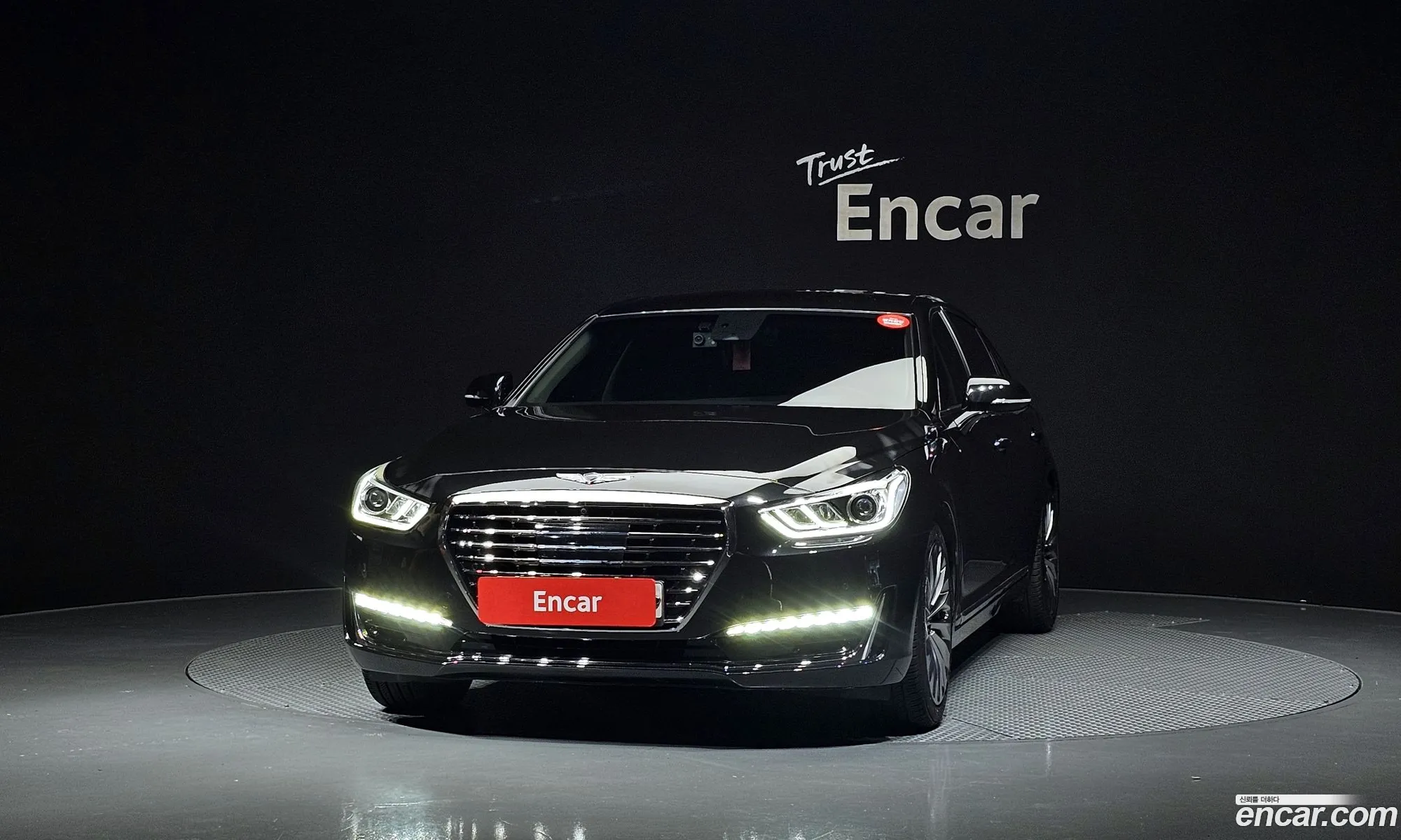 Genesis EQ900 2018 KMHG241DDJU052001 — 4