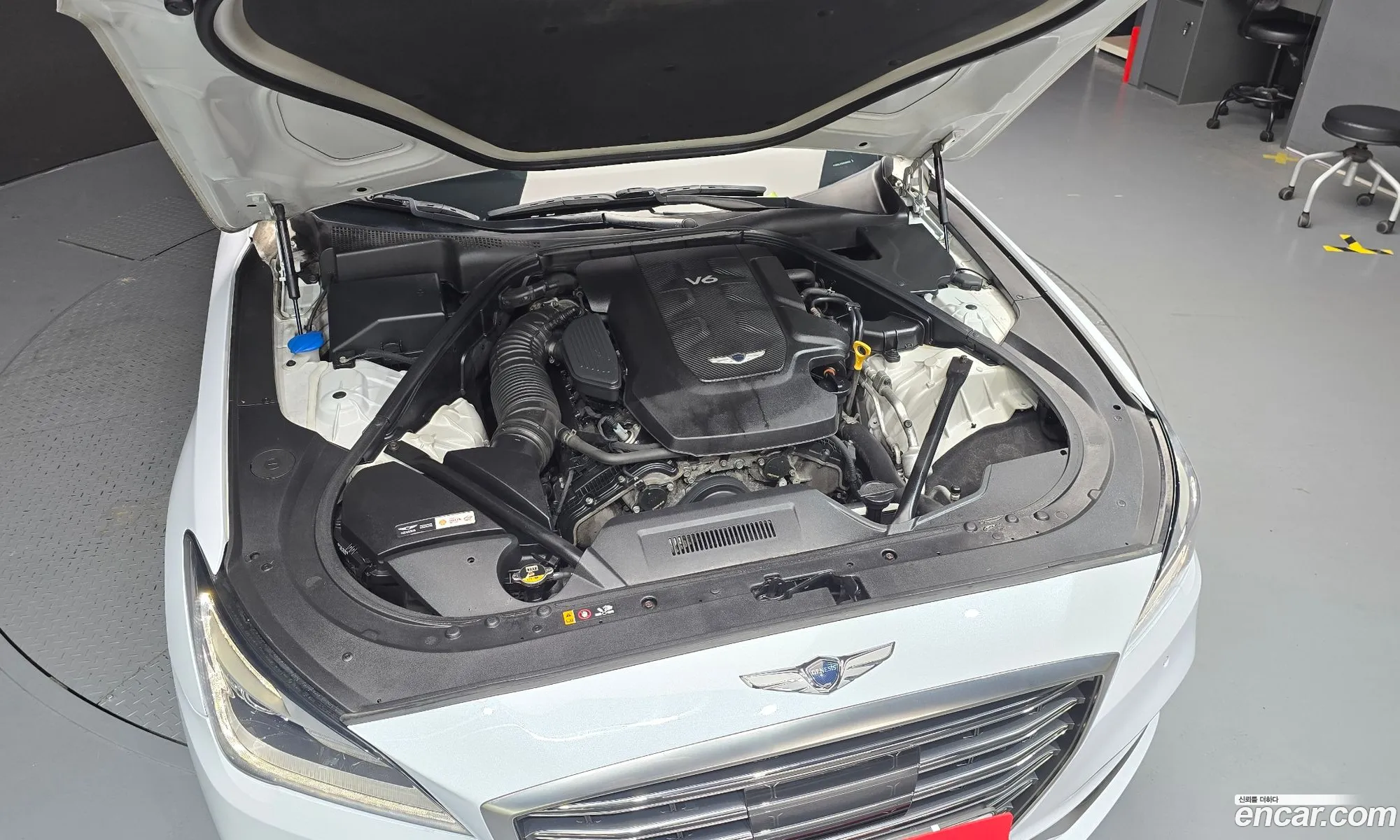 Genesis G80 2018 KMHGL41DDKU308068 — 13