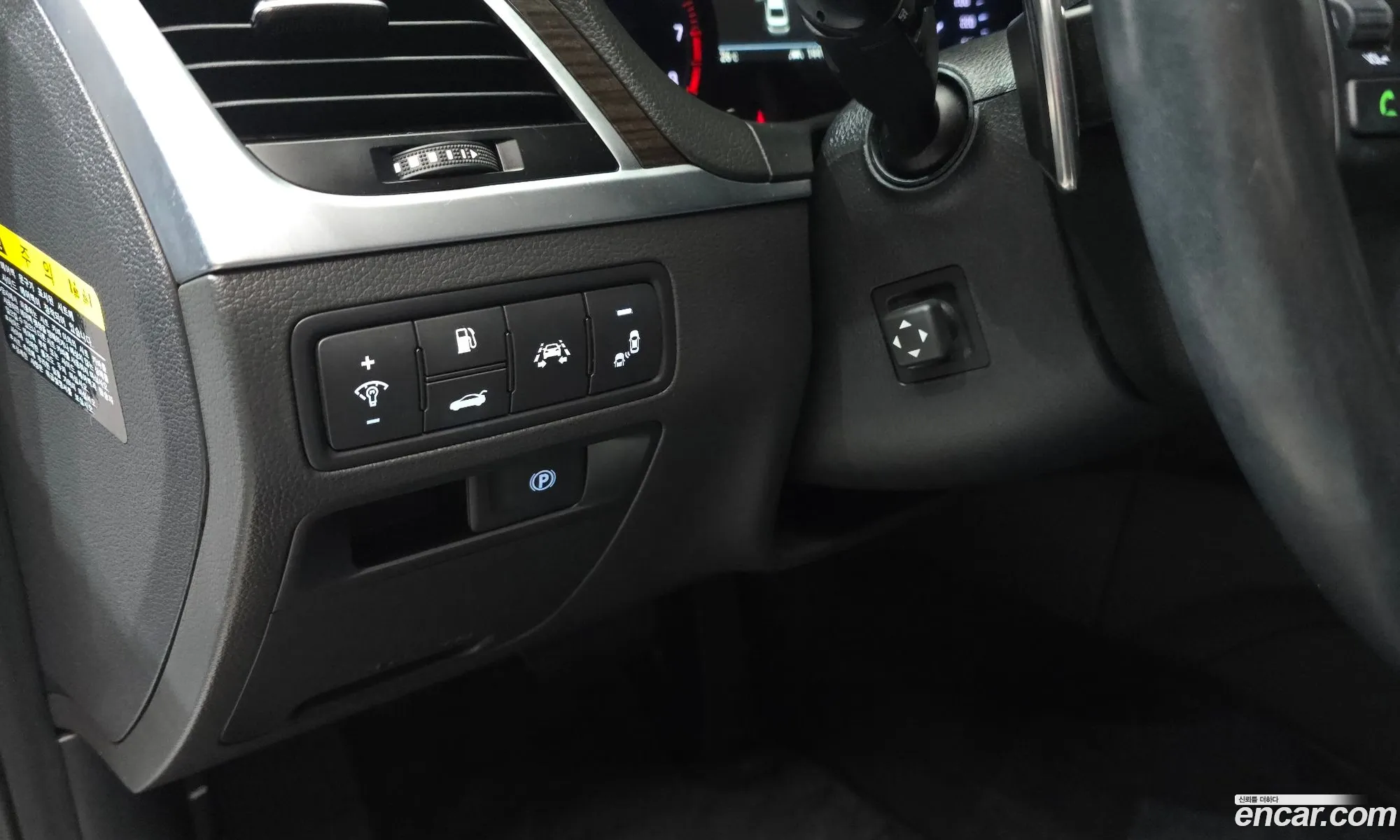 Genesis G80 2018 KMHGL41DDKU308068 — 5