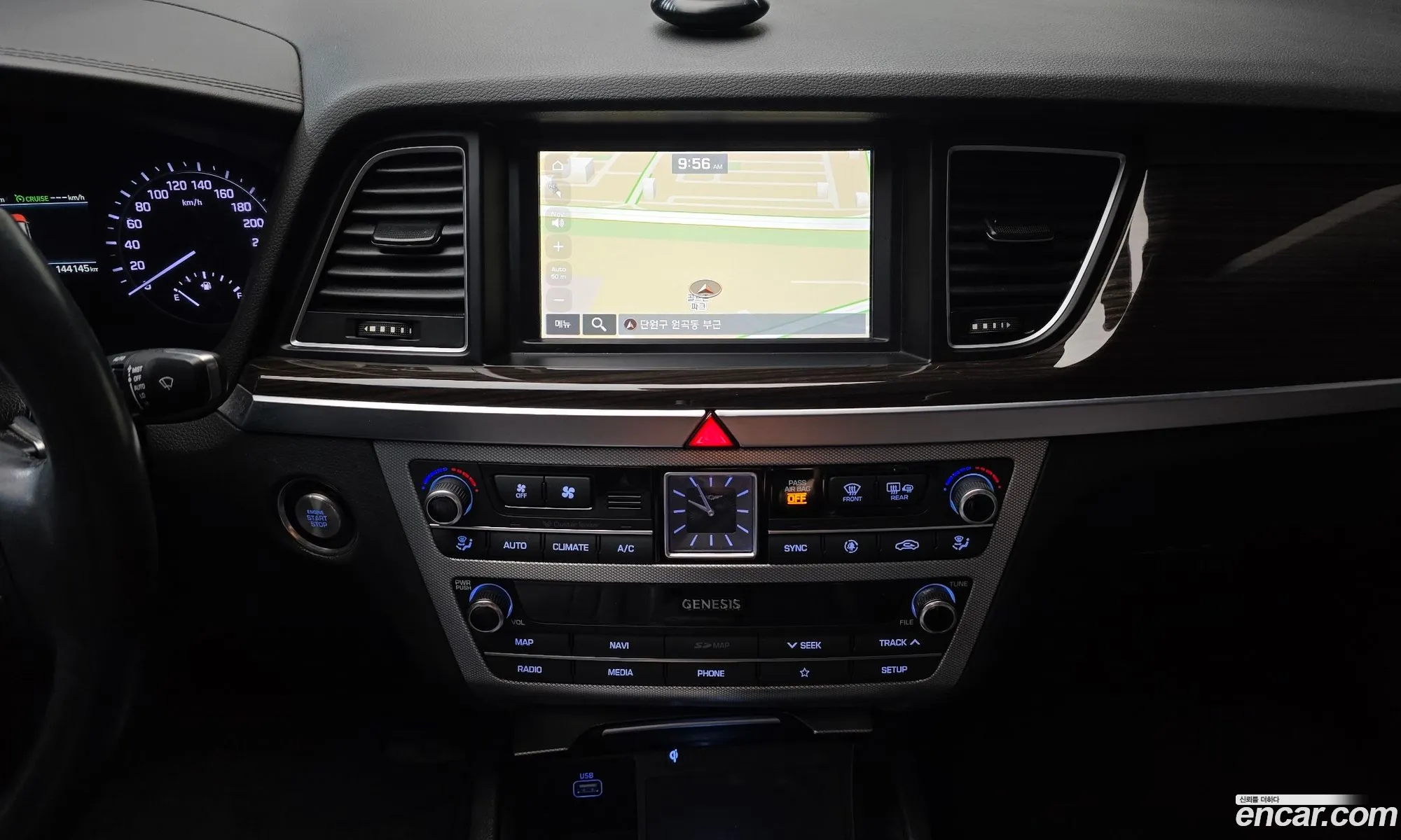 Genesis G80 2018 KMHGL41DDKU308068 — 10