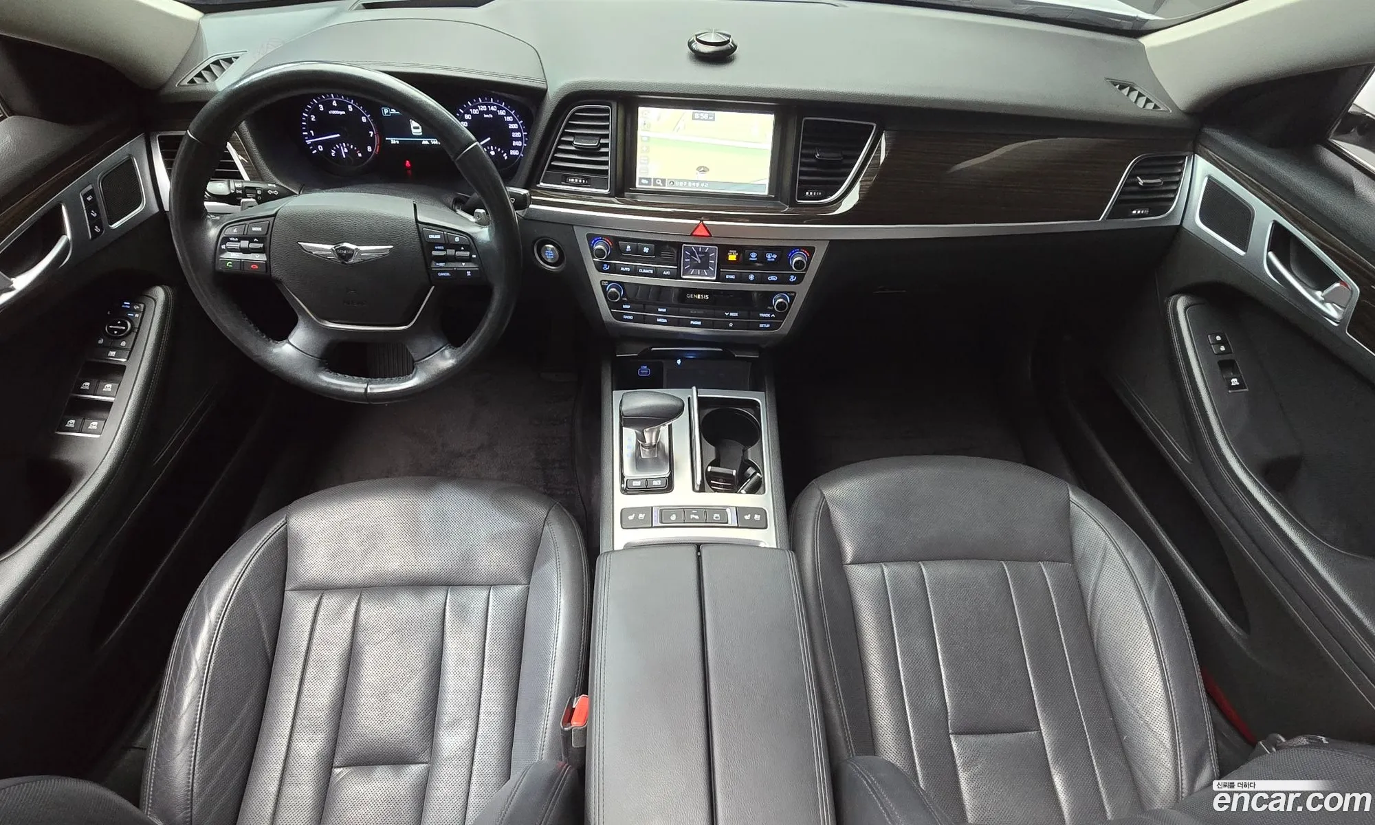Genesis G80 2018 KMHGL41DDKU308068 — 4
