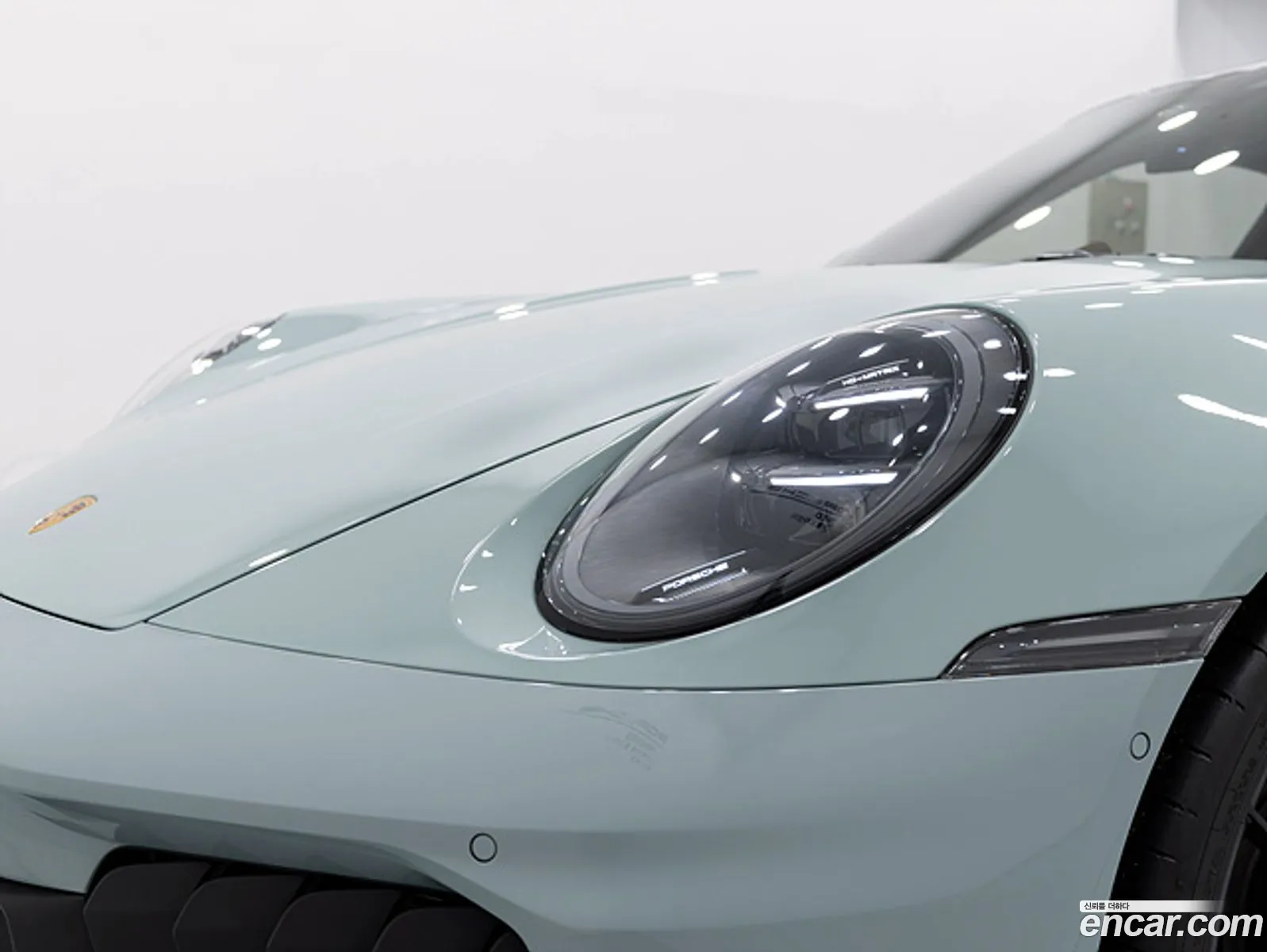 Porsche 911 2025 — 19