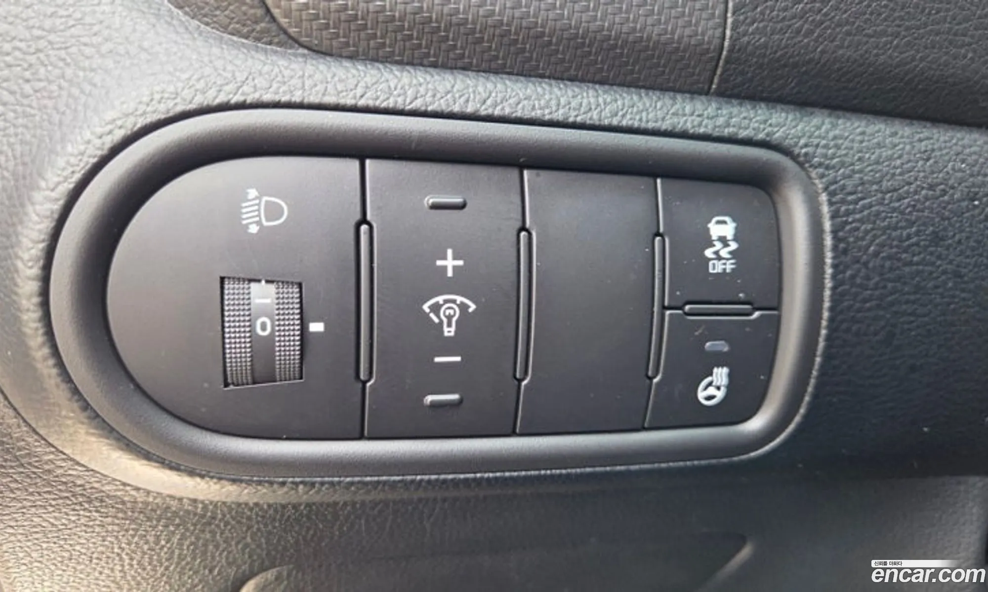 Kia K3 2017 — 12