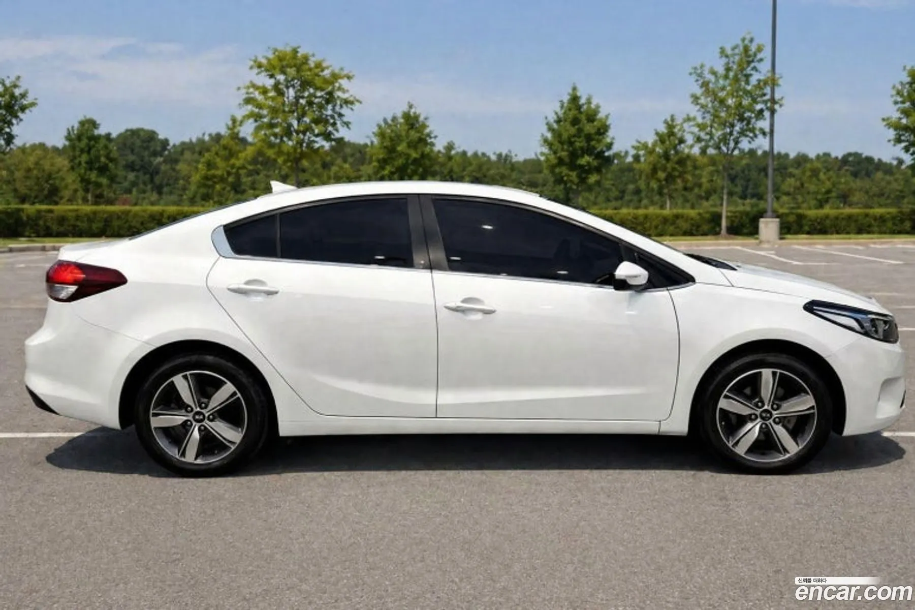 Kia K3 2017 — 7