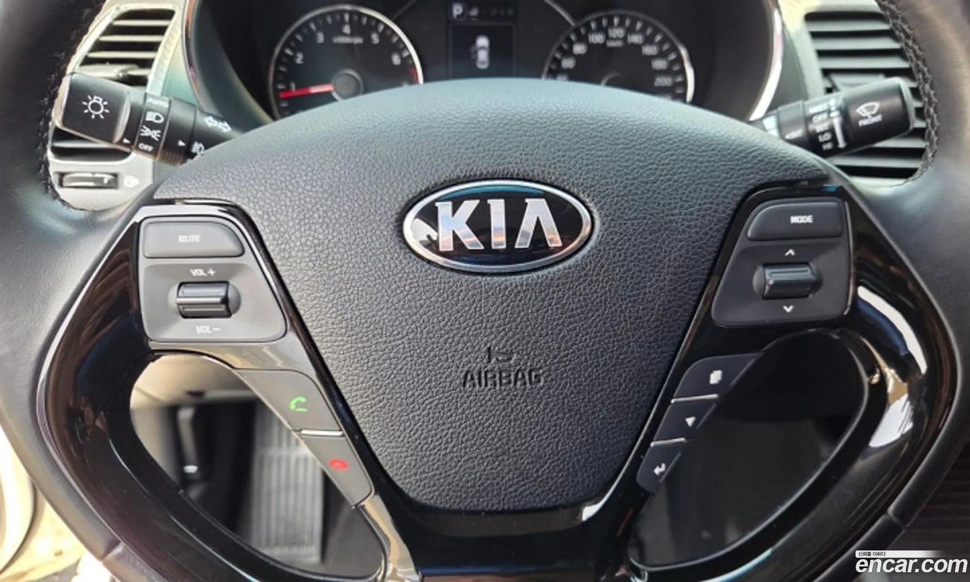 Kia K3 2017 — 2