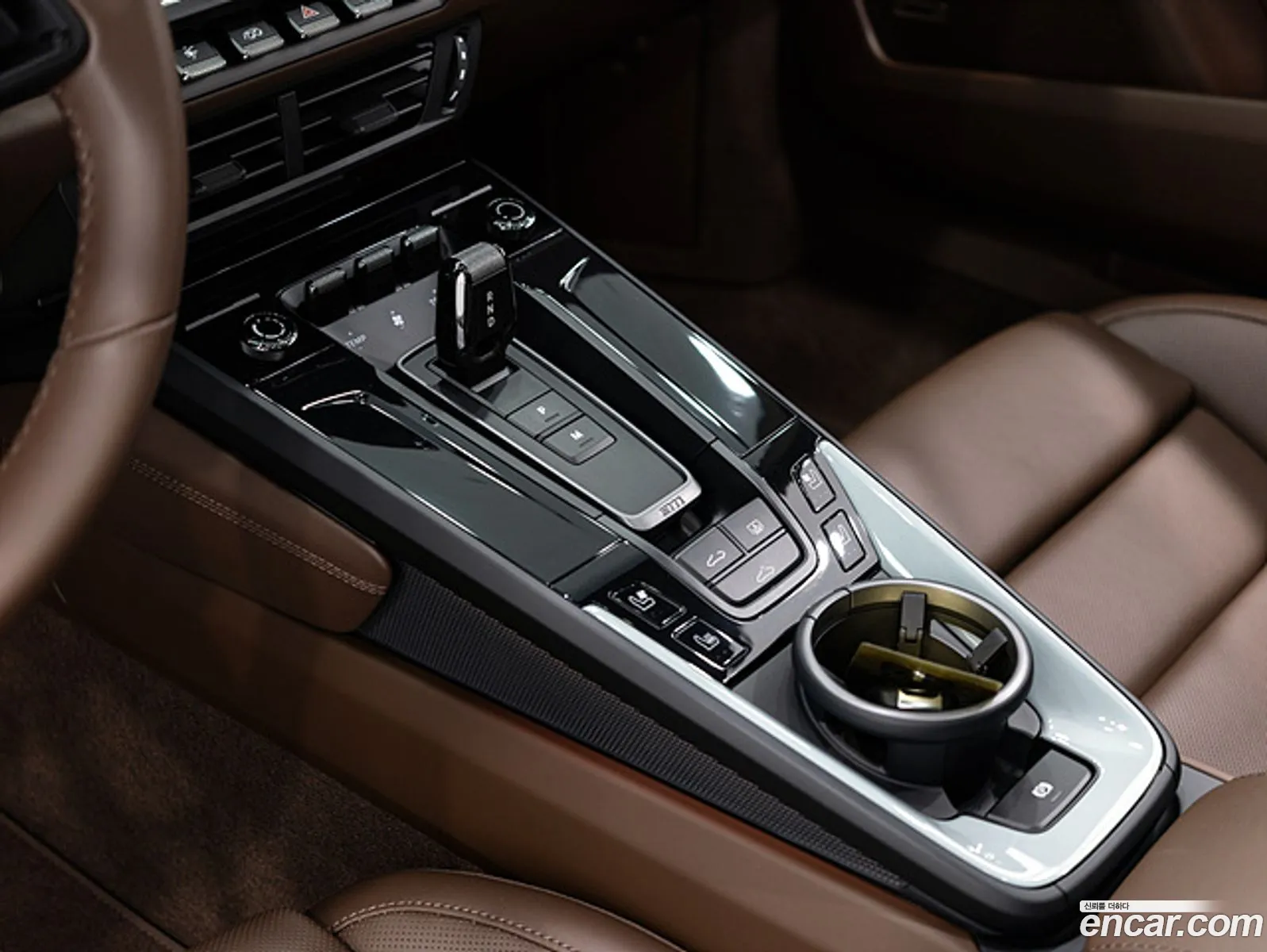 Porsche 911 2025 — 2