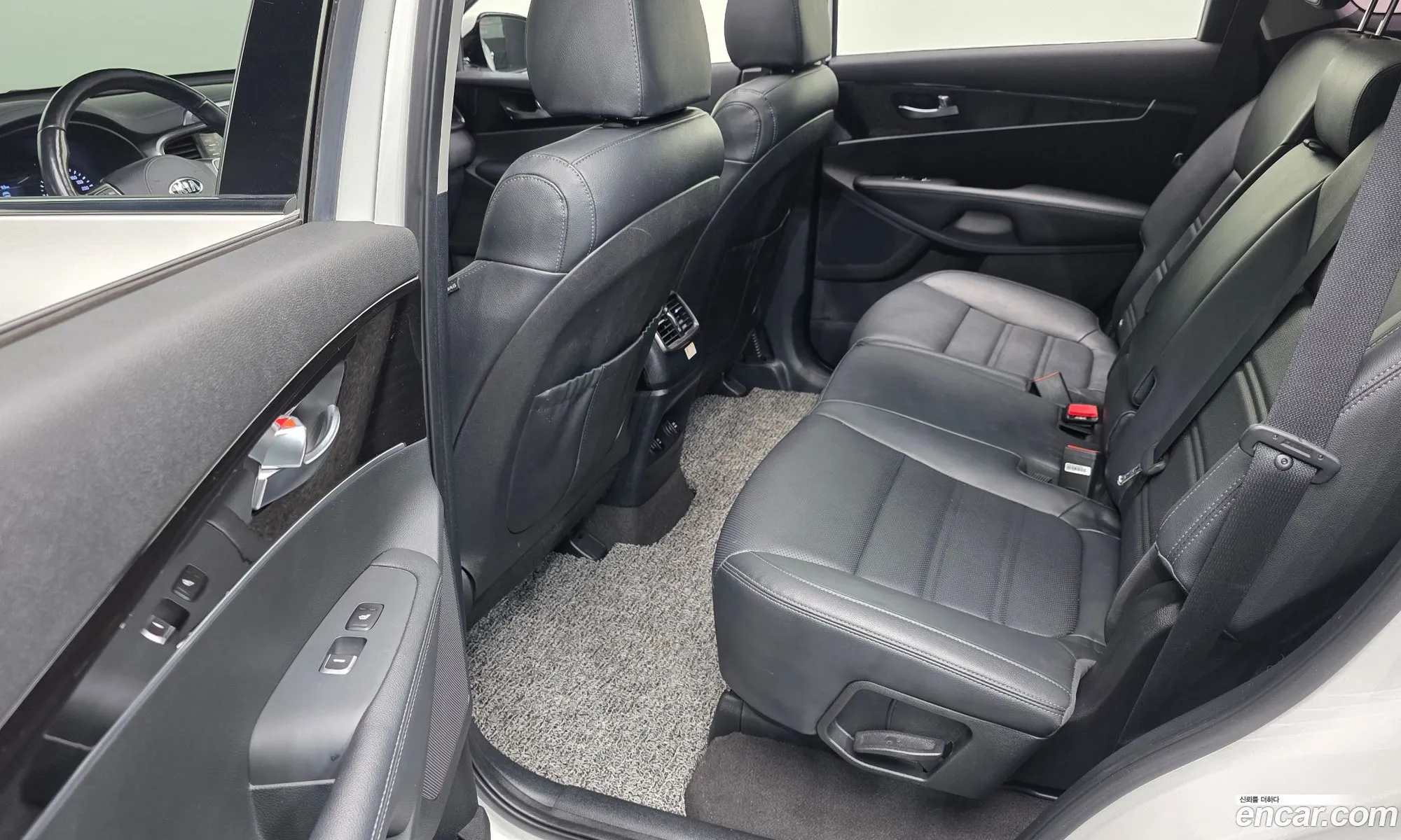 Kia Sorento 2018 KNAPG81ABKA499903 — 20