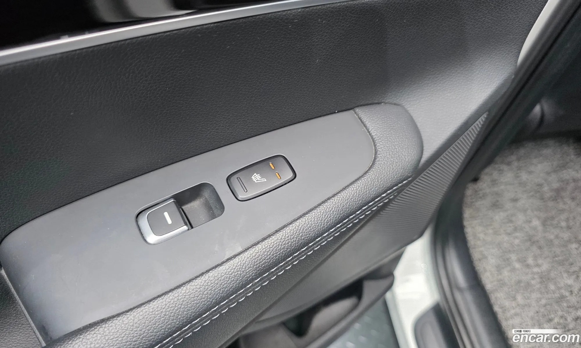 Kia Sorento 2018 KNAPG81ABKA499903 — 19