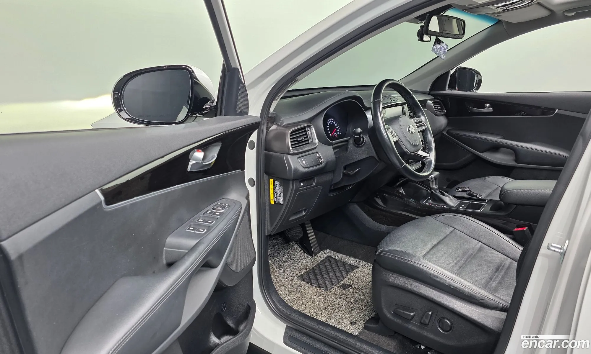 Kia Sorento 2018 KNAPG81ABKA499903 — 9
