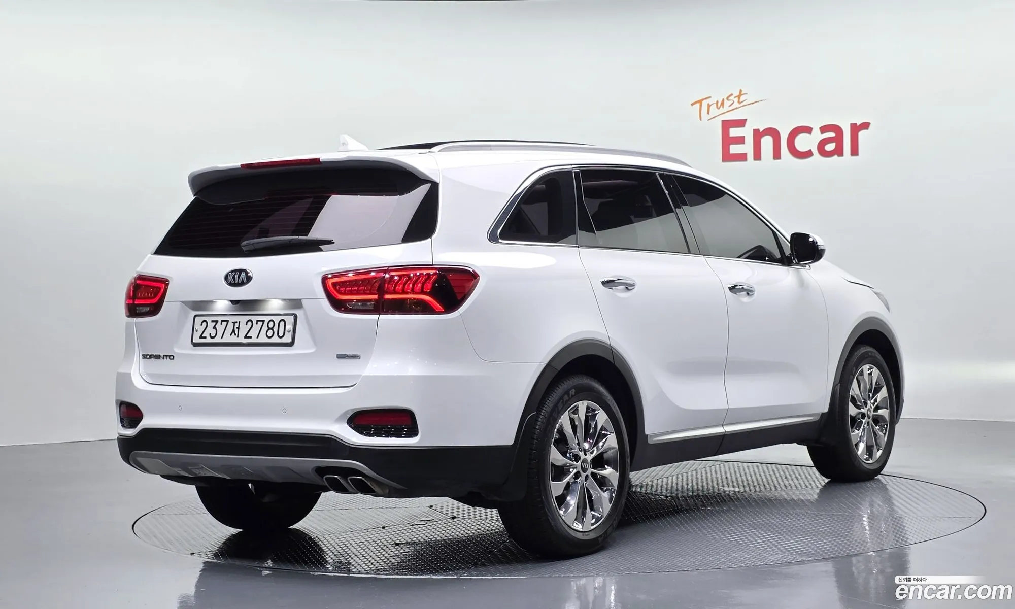 Kia Sorento 2018 KNAPG81ABKA499903 — 7