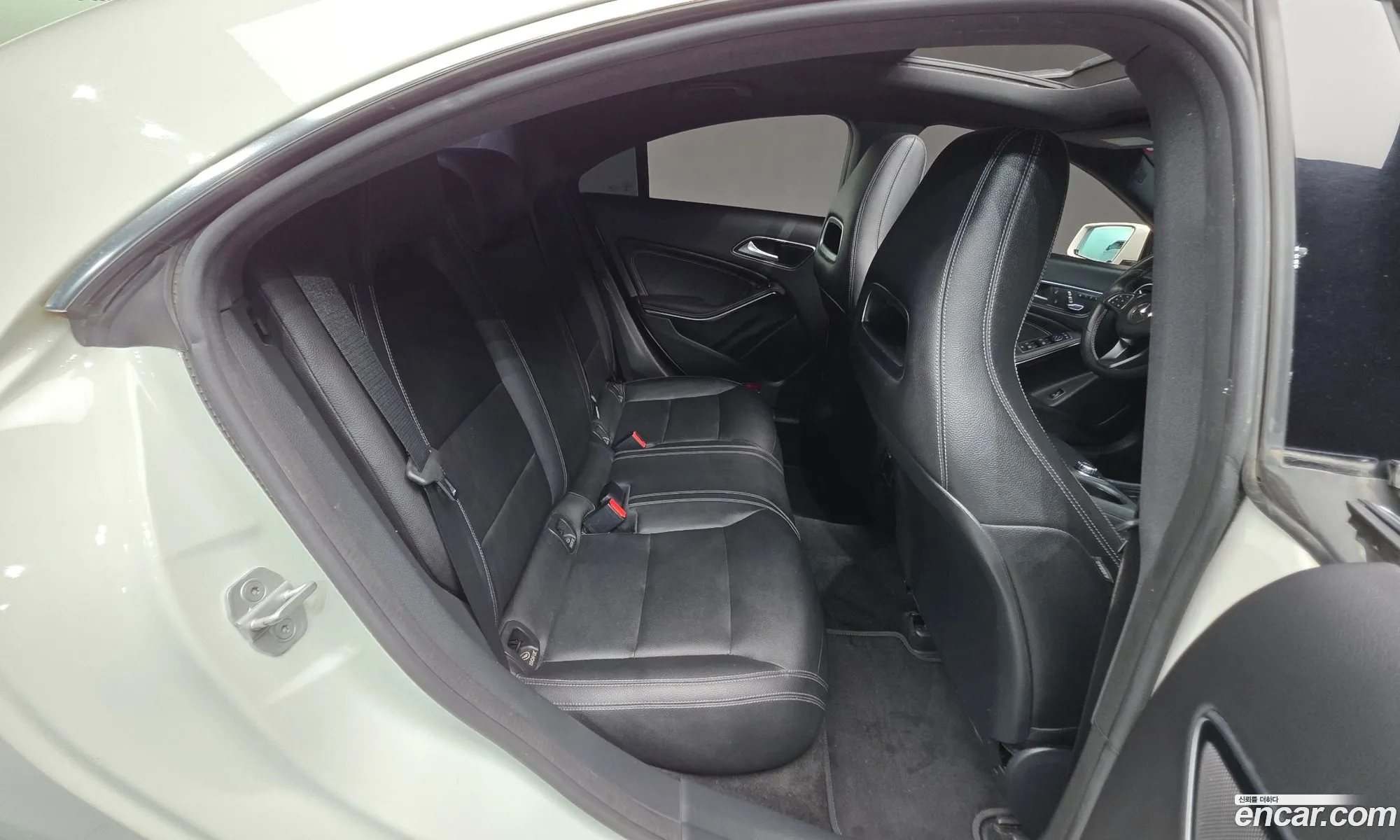 Mercedes-Benz CLA-Class C117 2016 — 13