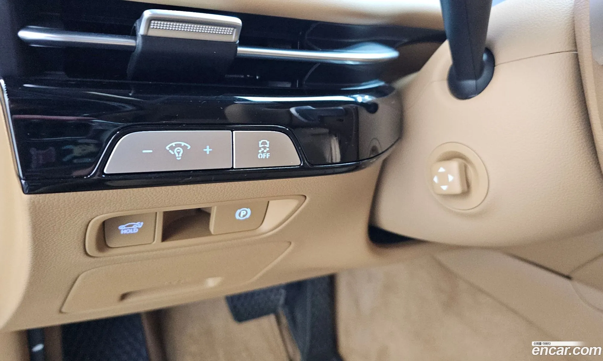 Genesis G80 2024 KMTGB41CDSU255168 — 18