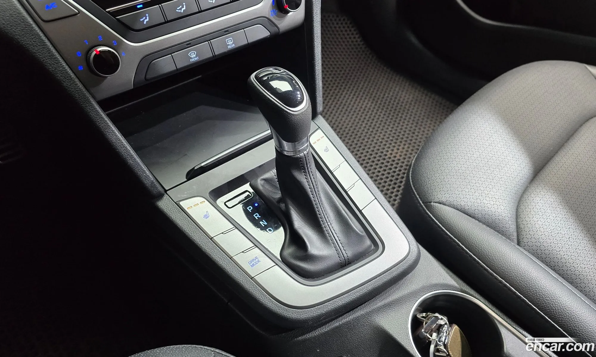 Hyundai Elantra AD 2018 — 30