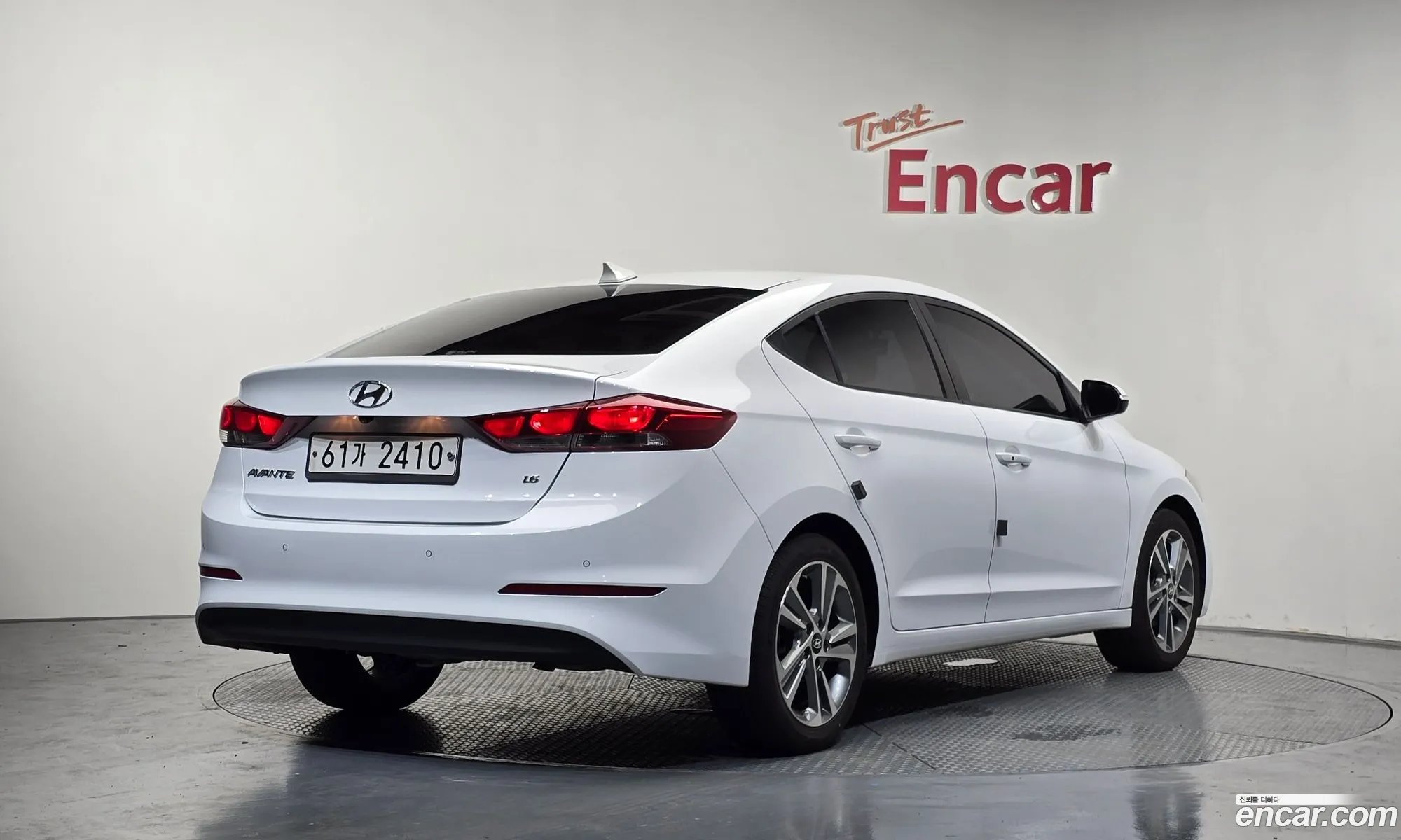 Hyundai Elantra AD 2018 — 20