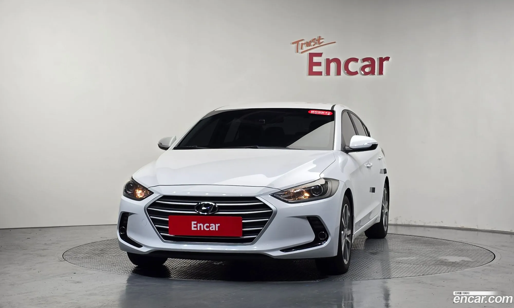 Hyundai Elantra AD 2018 — 26