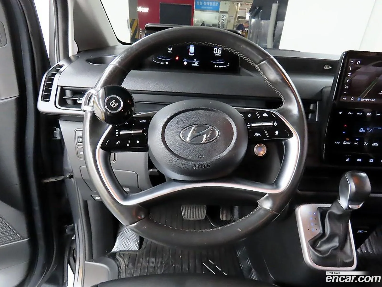 Hyundai Staria 2022 — 14