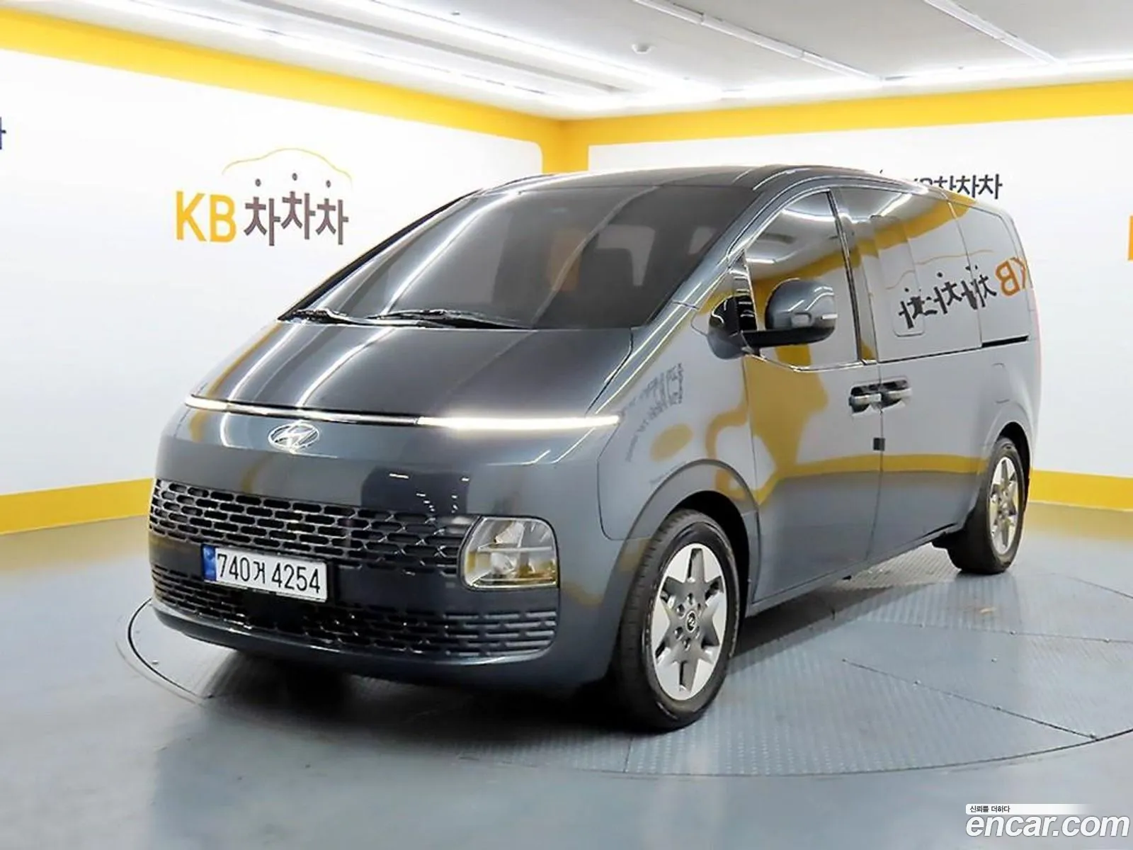 Hyundai Staria 2022 — 15