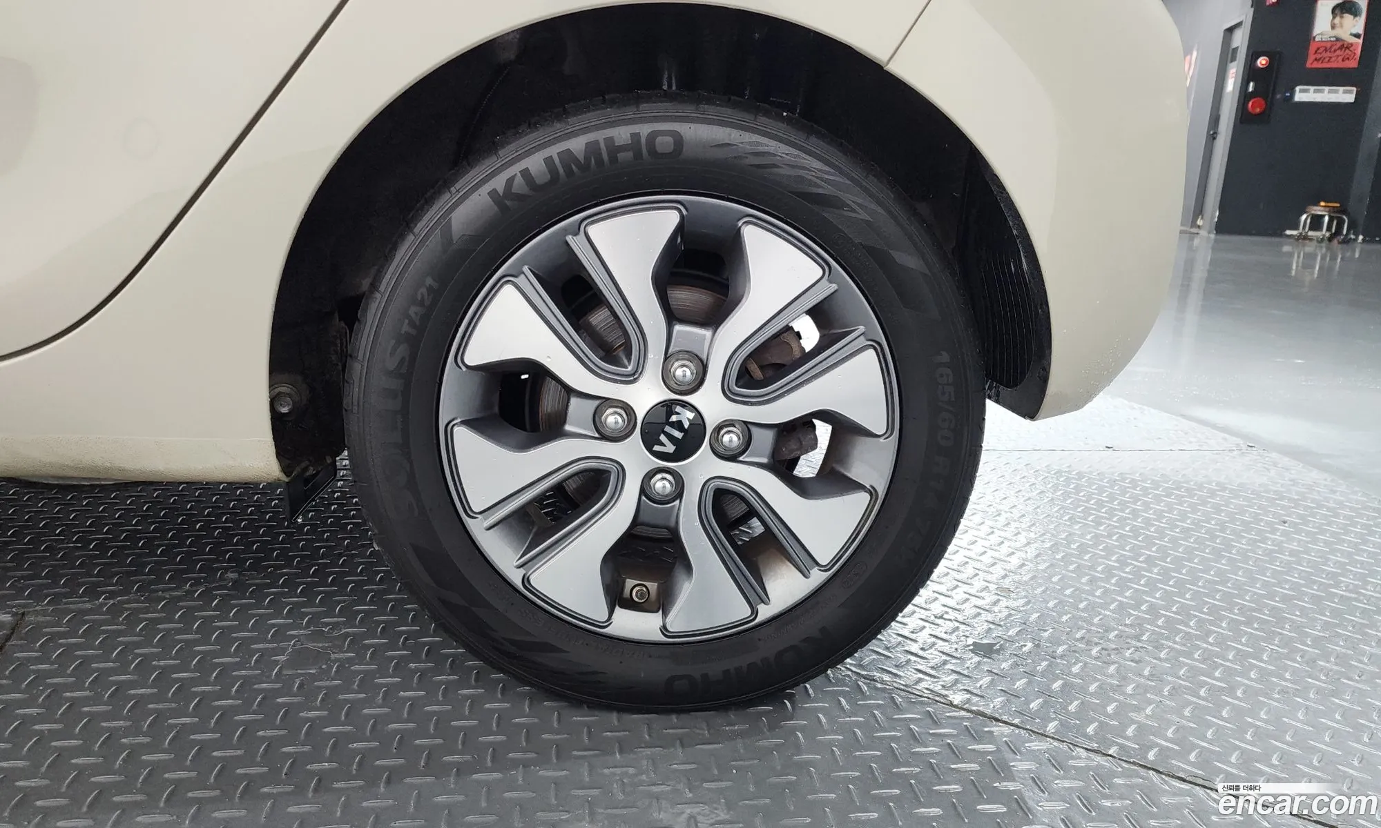 Kia Morning 2016 — 27
