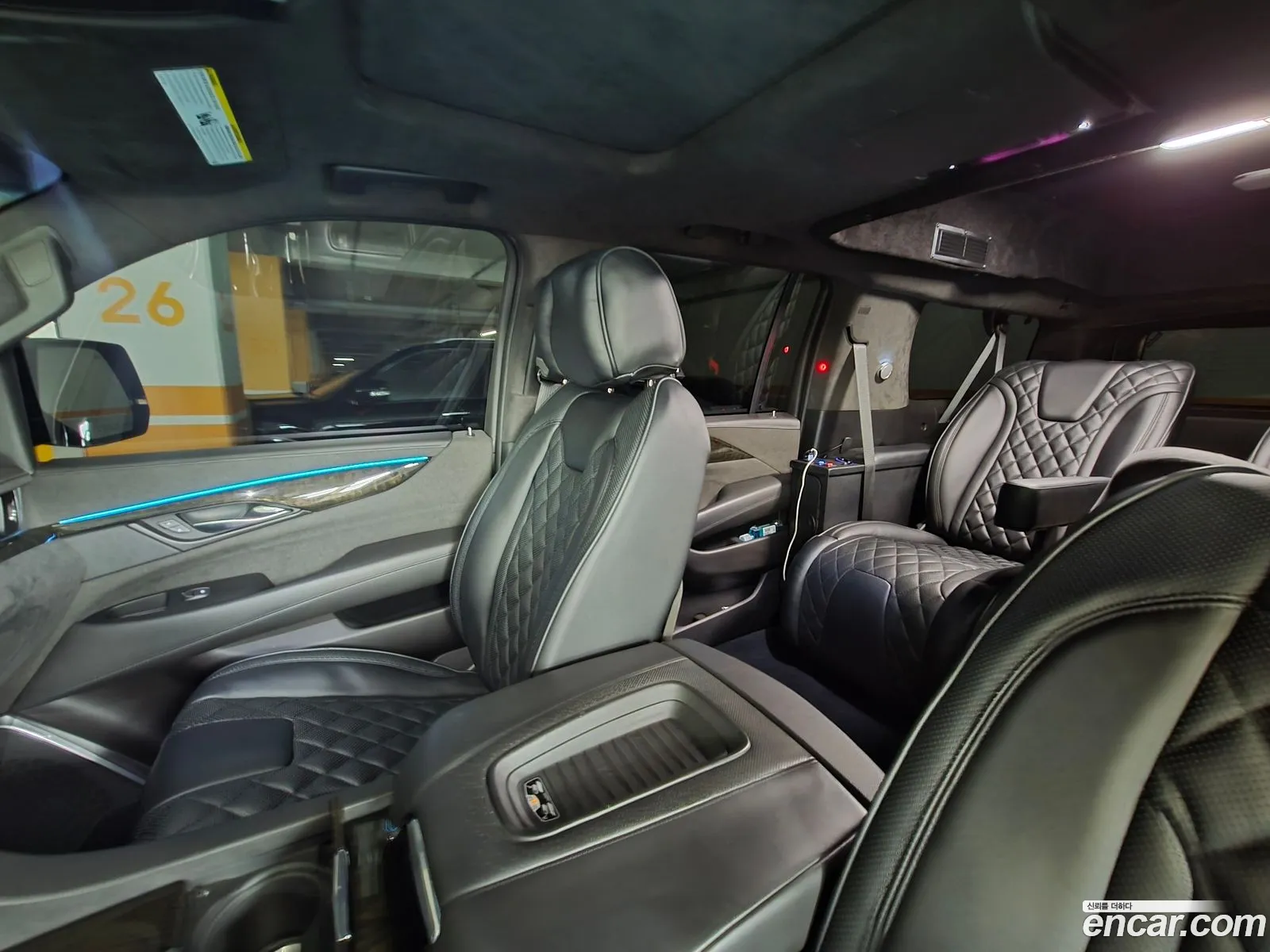 Cadillac Escalade 2020 — 15