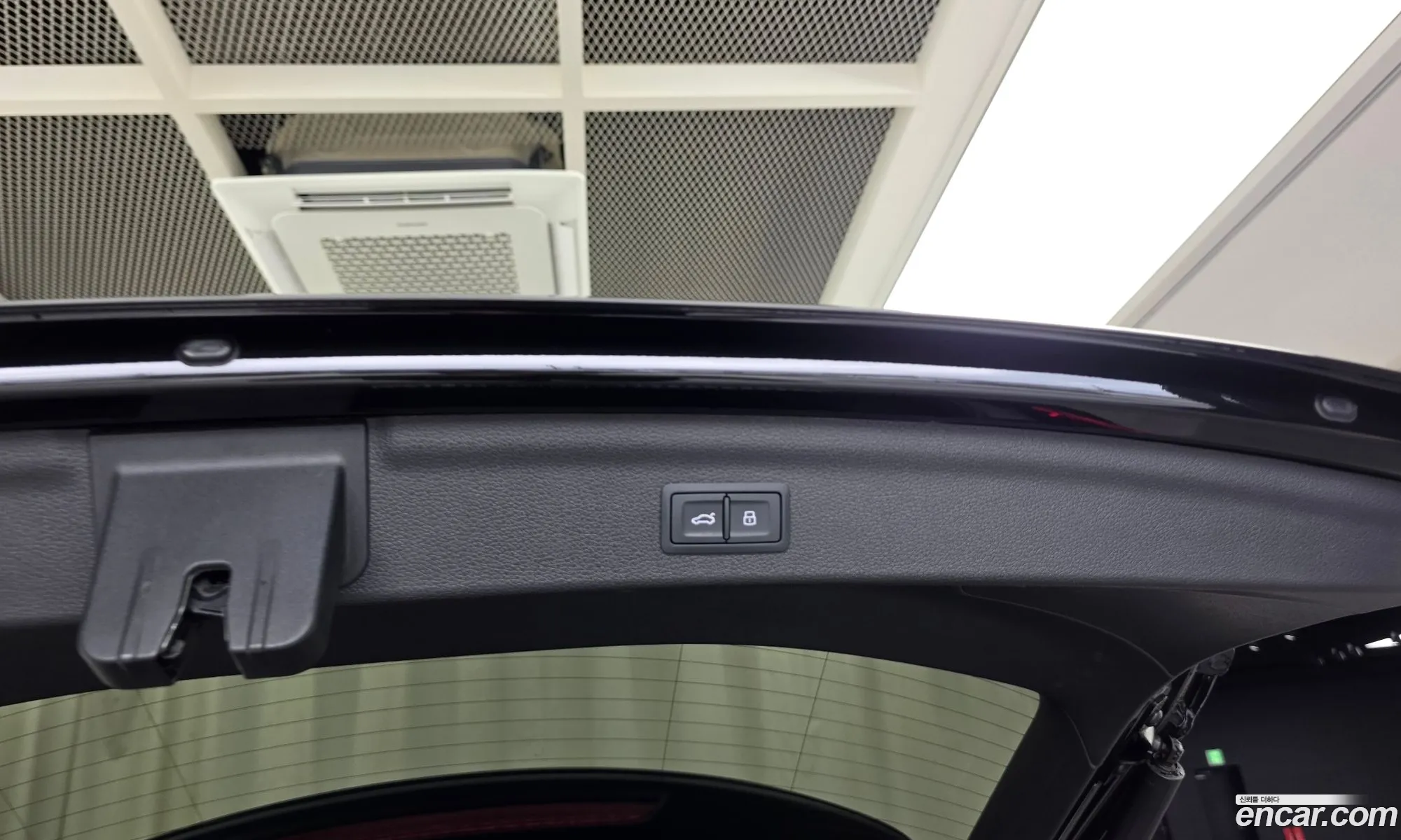Audi Q3 2020 WAUZZZF39L1093227 — 8