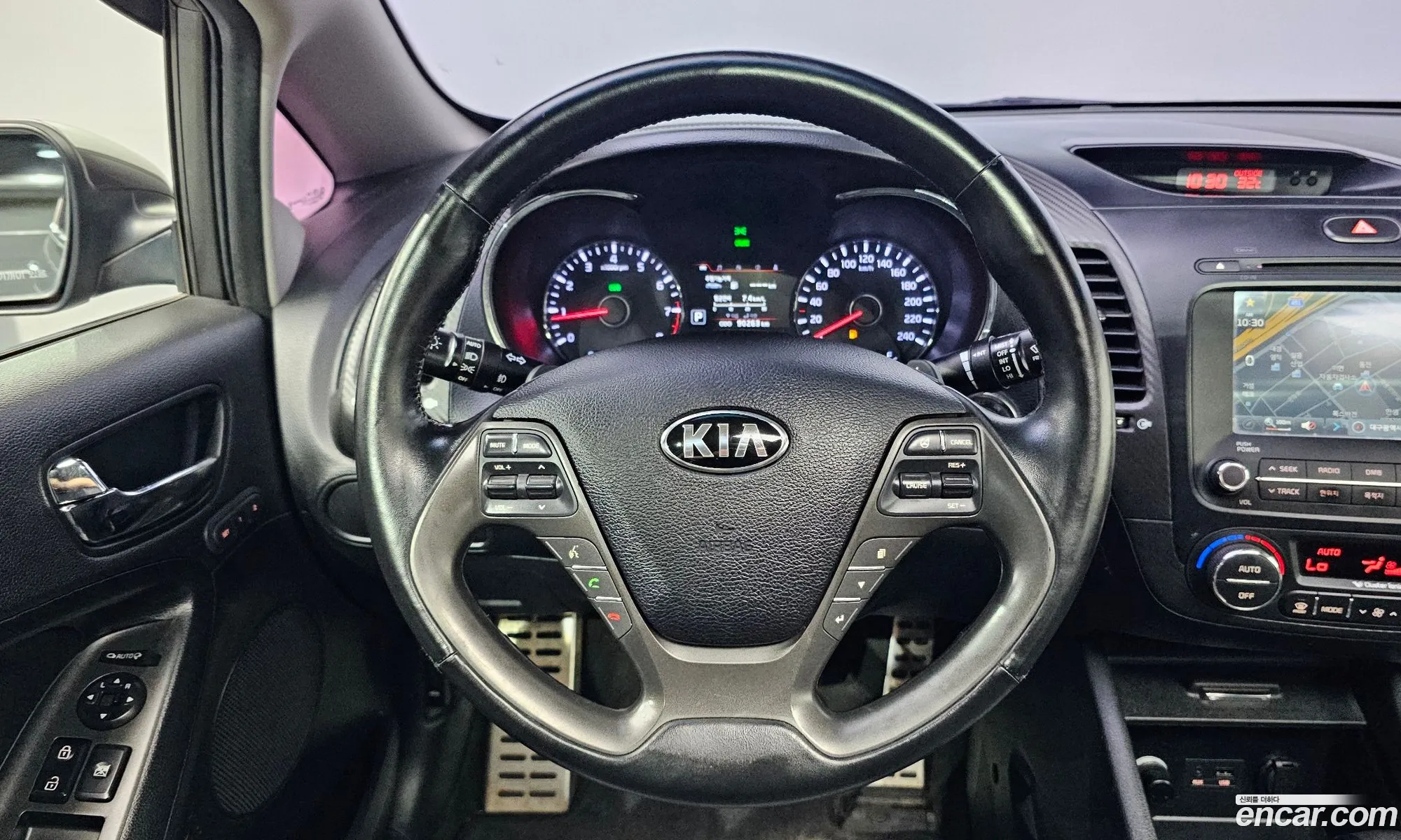 Kia K3 2013 KNAFZ412BDA029246 — 8