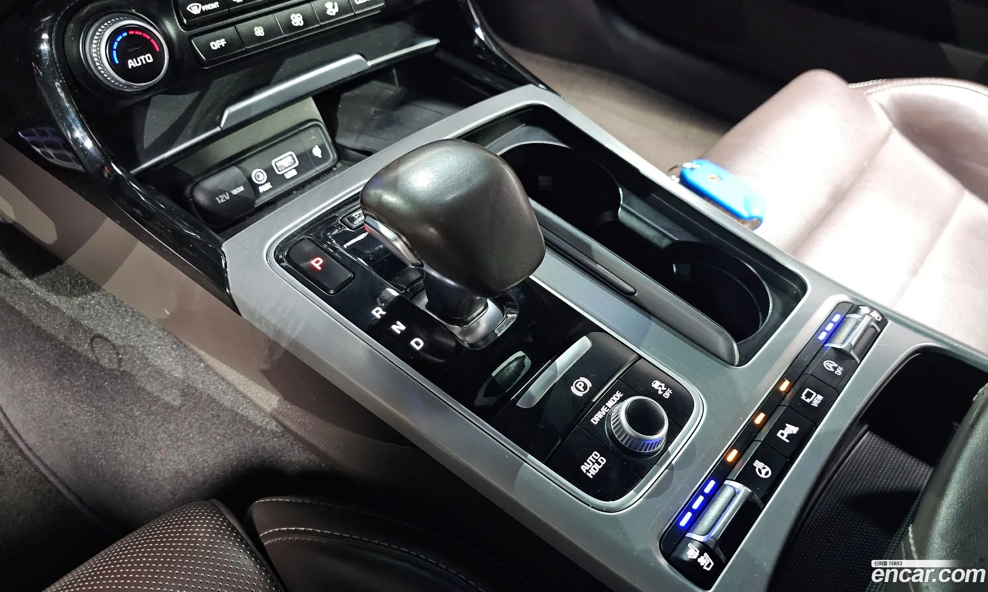 Kia Stinger 2017 KNAE751CDJS000632 — 6
